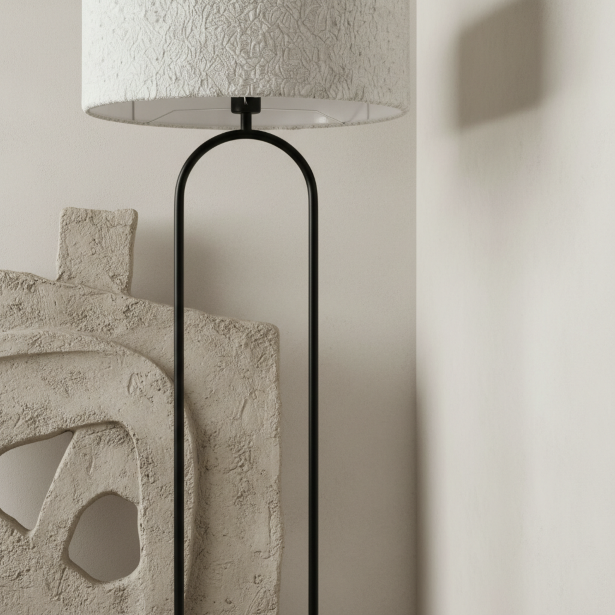 Lampadaire CÉLESTE Métal Noir et Abat-Jour Bouclette | Fiolla Home