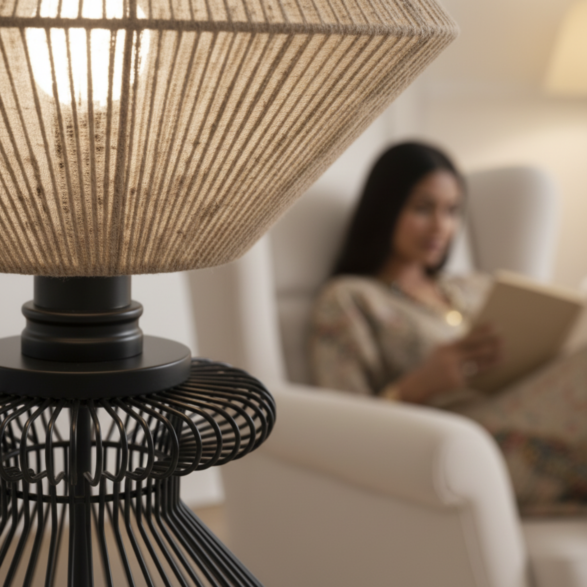 Lampe de Table Design en Jute et Métal Noir | Fait Main | Tunisie