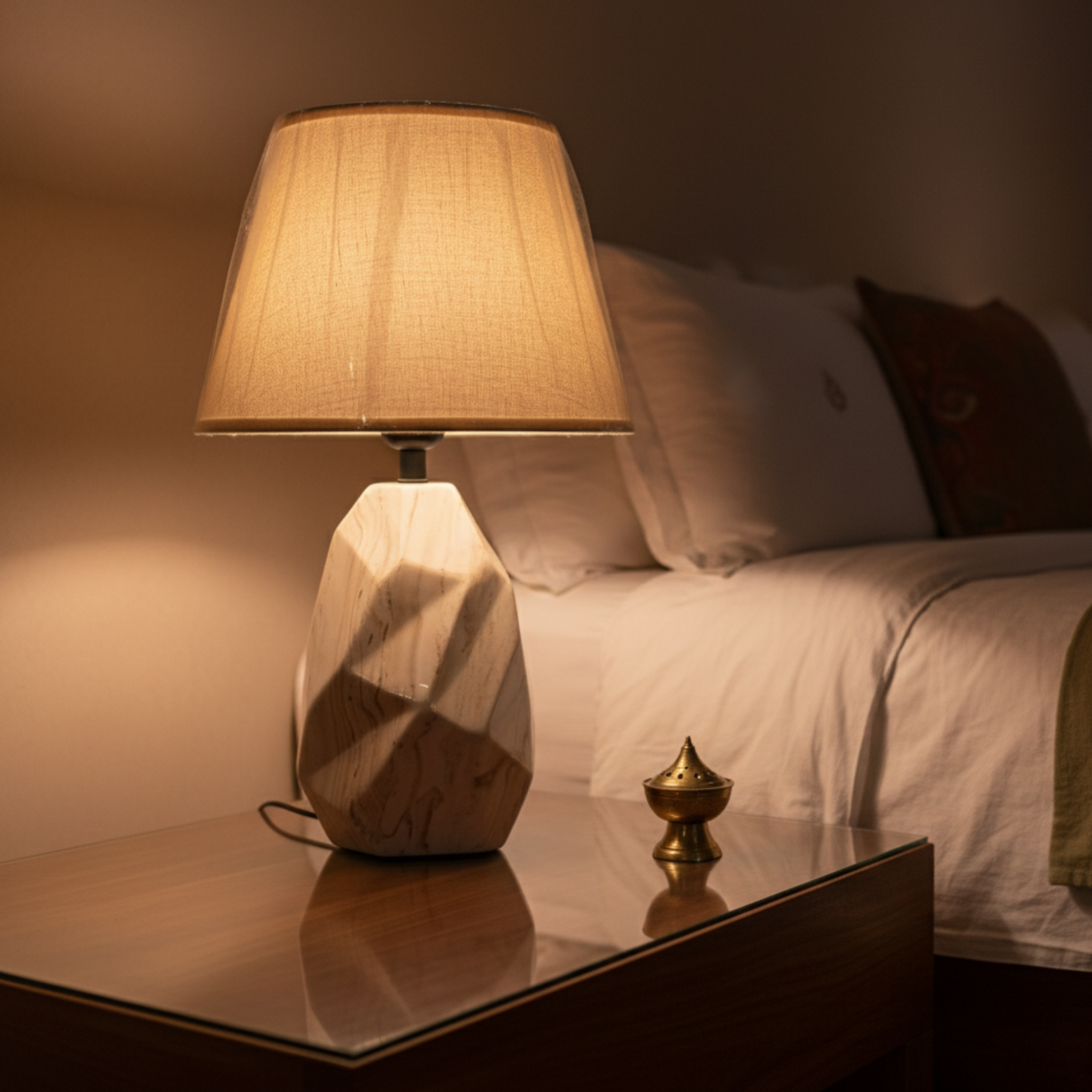 Veilleuse Facettée Sable | Abat-jour Lin | Fiolla Home Tunisie
