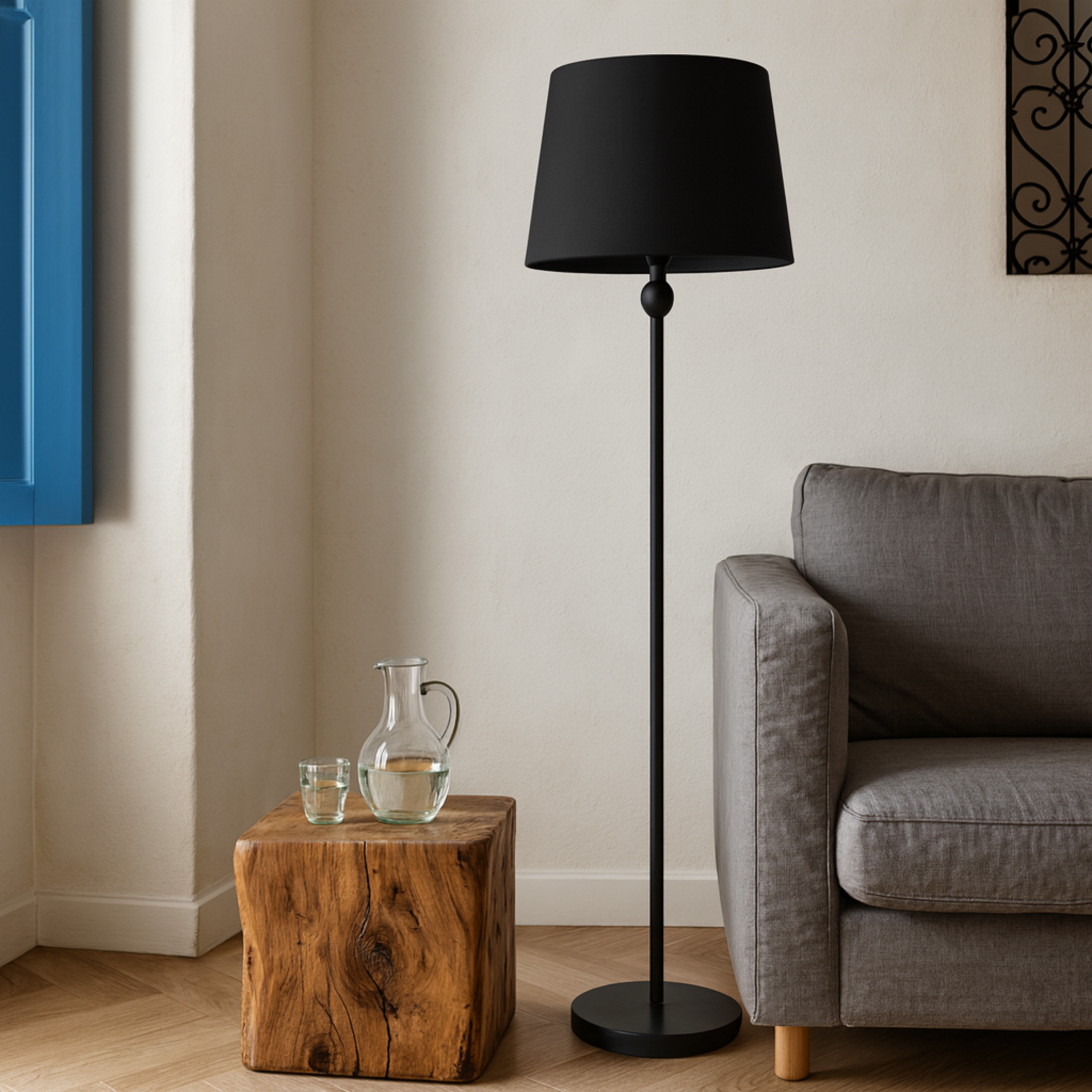 Lampadaire Noir Minimal | Lampe Décorative Tunisie | Fiolla Home