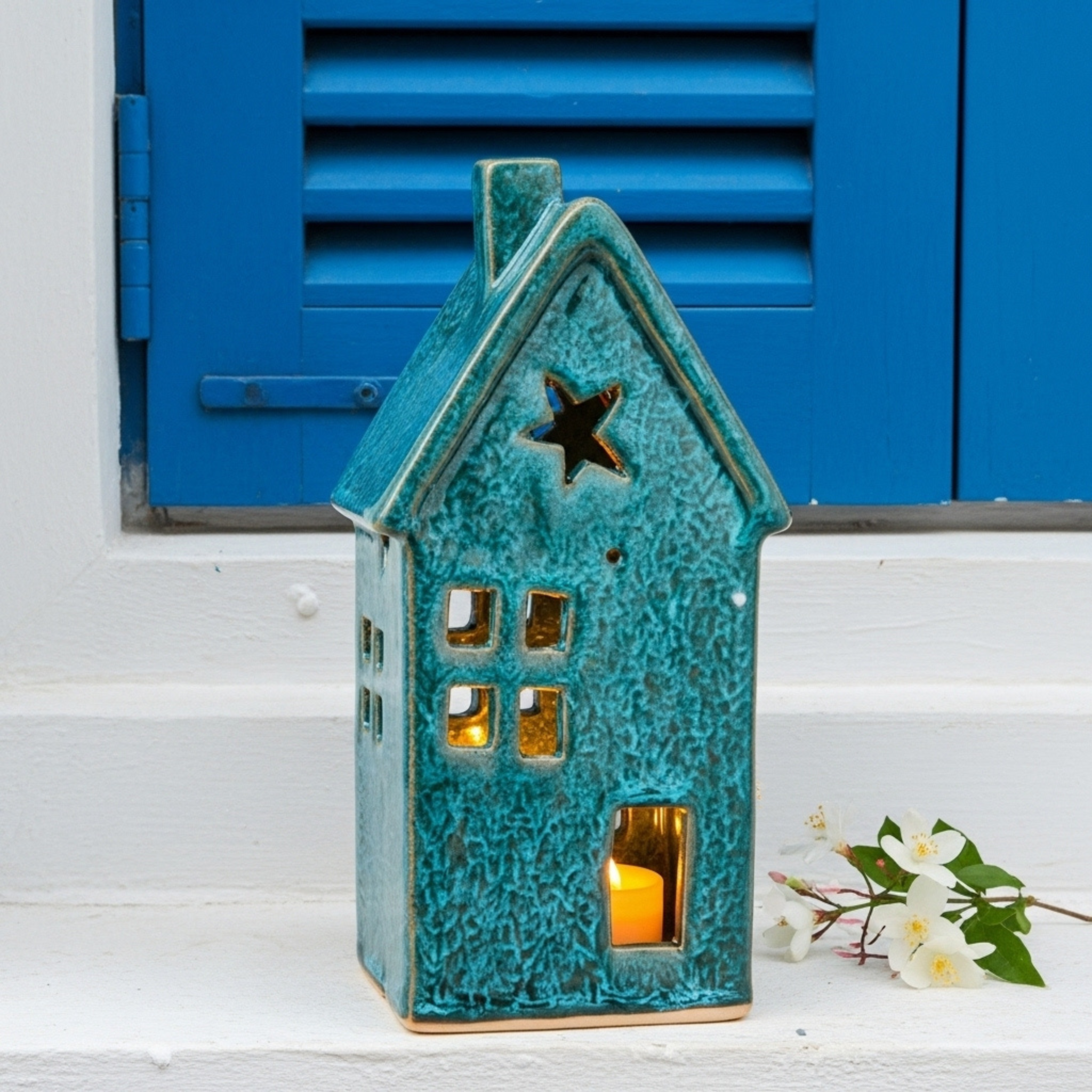 Cache-Bougie Maison en Céramique Turquoise – Fait Main en Tunisie