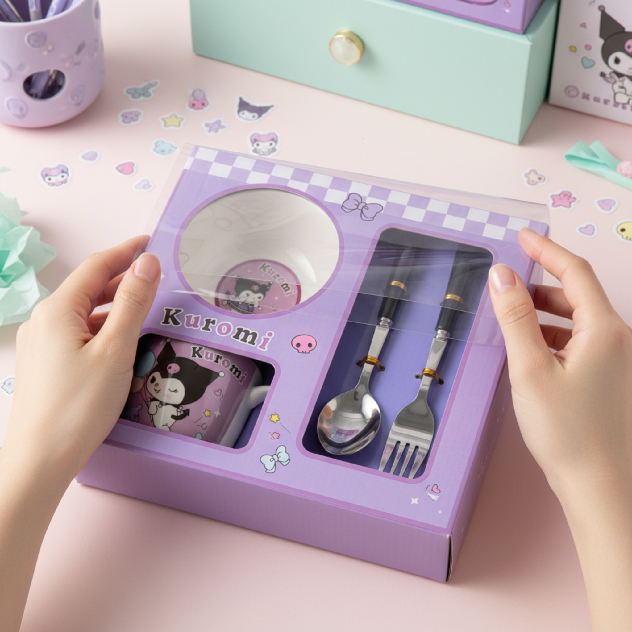 Coffret Petit Déjeuner Kuromi 4 Pièces : Tasse, Bol & Couverts