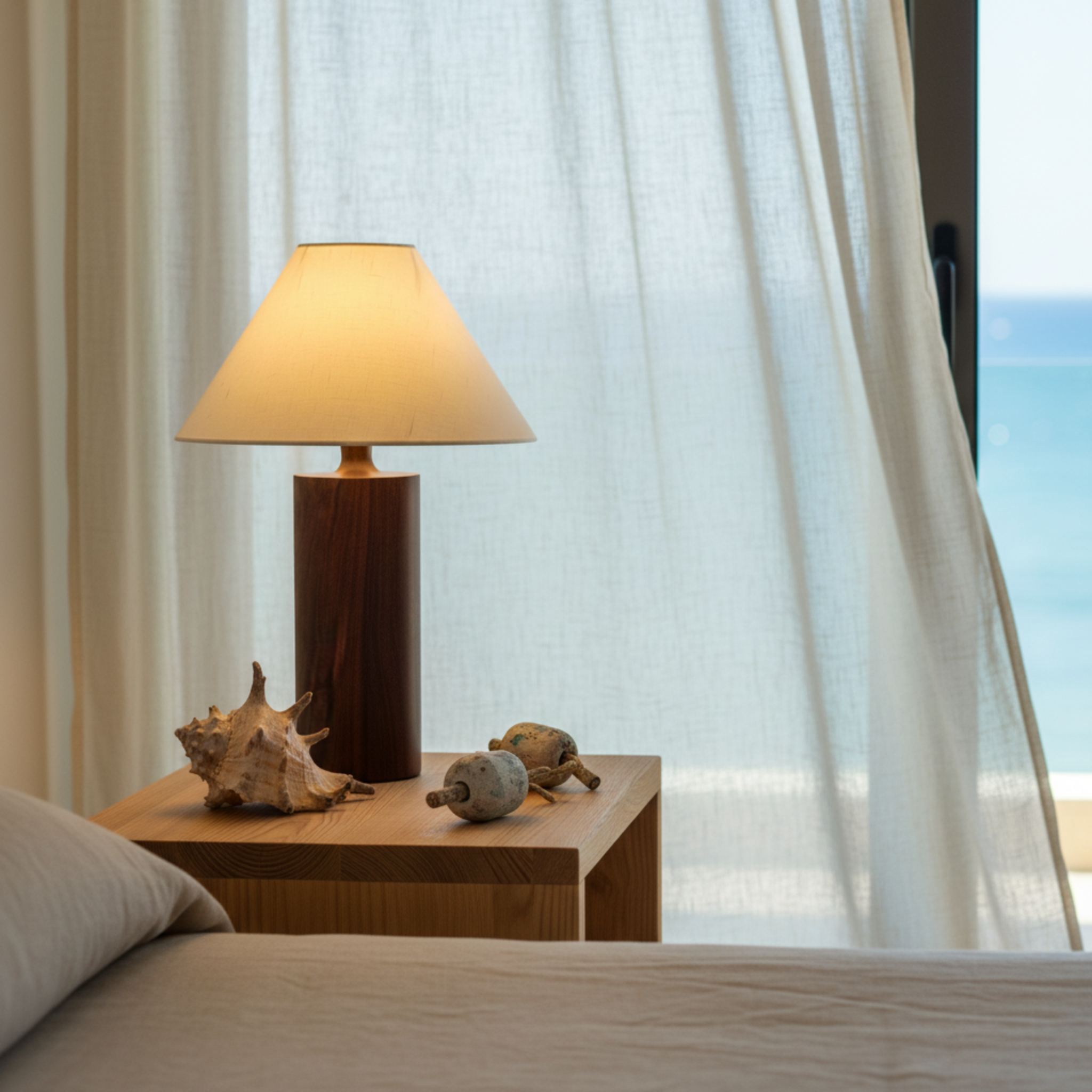 Lampe de Chevet Bois Hêtre & Lin | Fiolla Home Tunisie