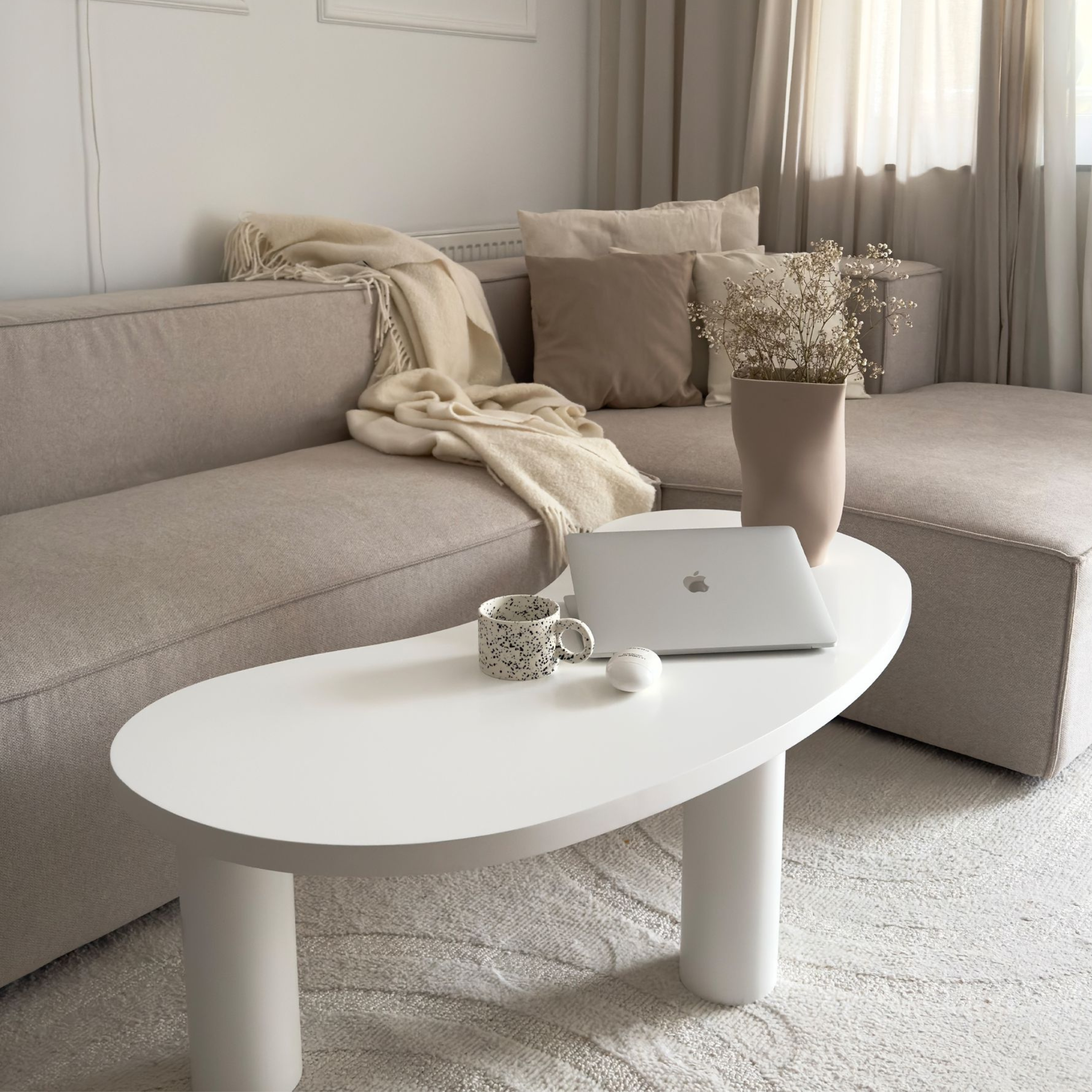 Table Basse Organique Blanche | Design Contemporain Unique | Fiolla Home