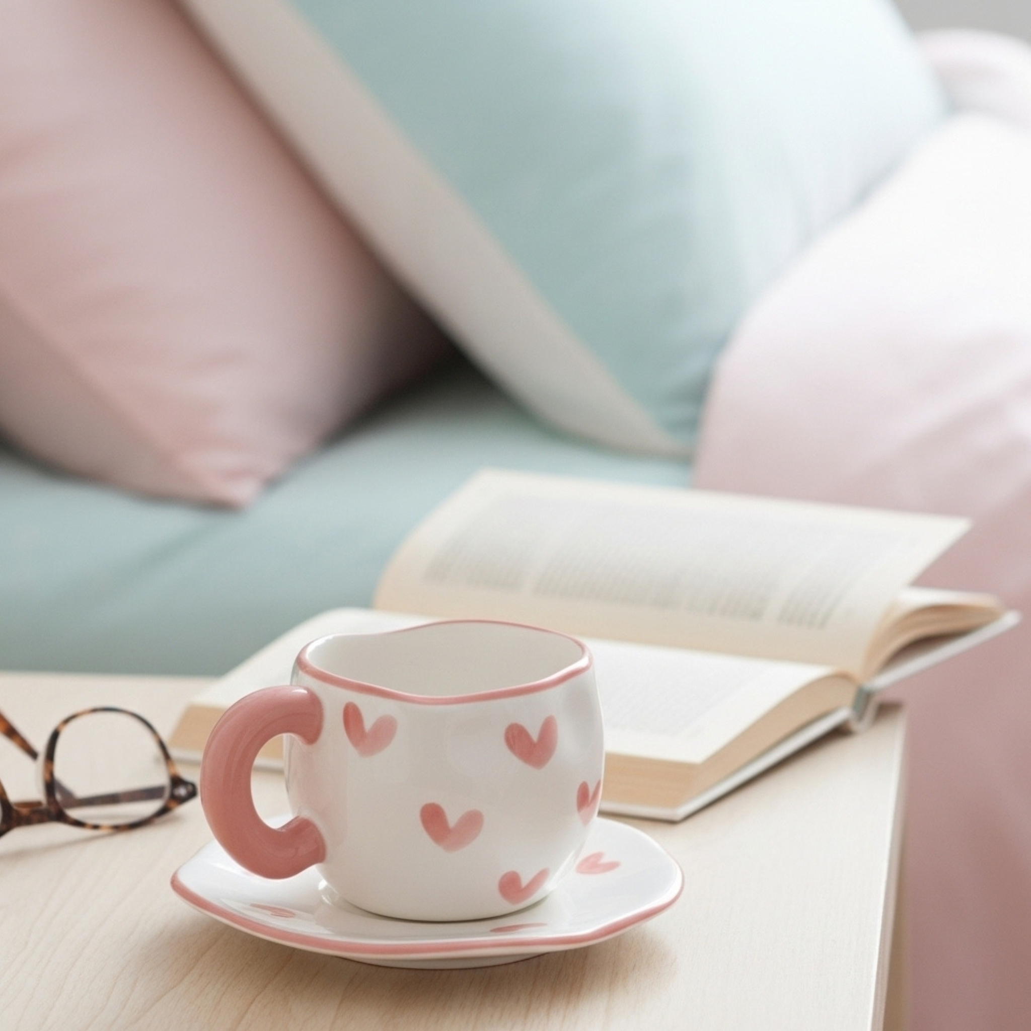 Mug "Aesthetic" Cœurs Roses | Idée Cadeau Tunisie | Fiolla Home