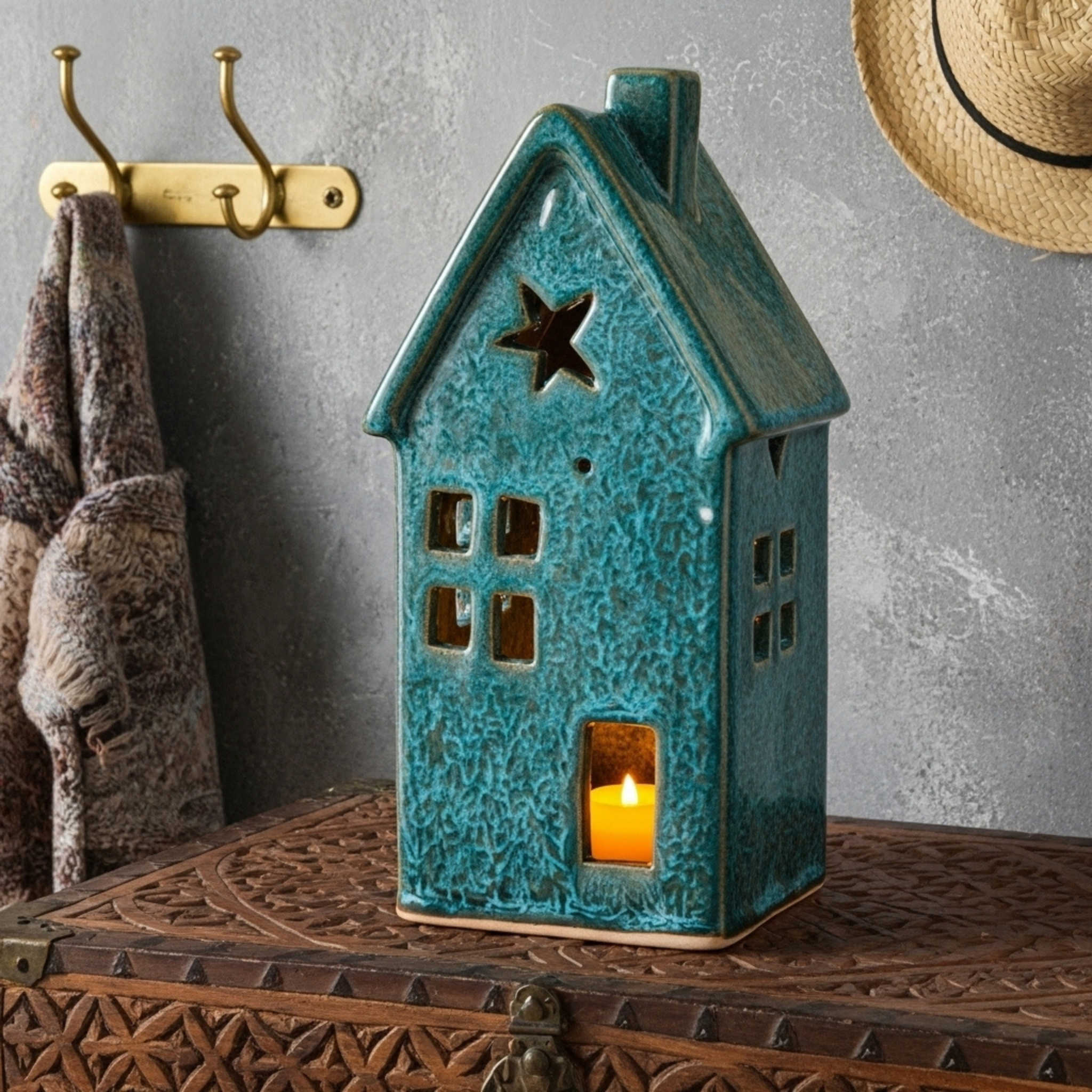 Cache-Bougie Maison en Céramique Turquoise – Fait Main en Tunisie