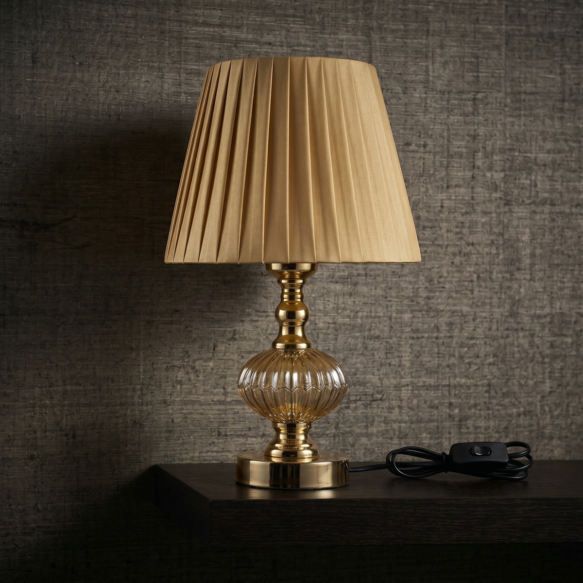 Lampe à Poser Dorée Tunisie | Chevet Chic Abat-Jour Plissé | Fiolla Home