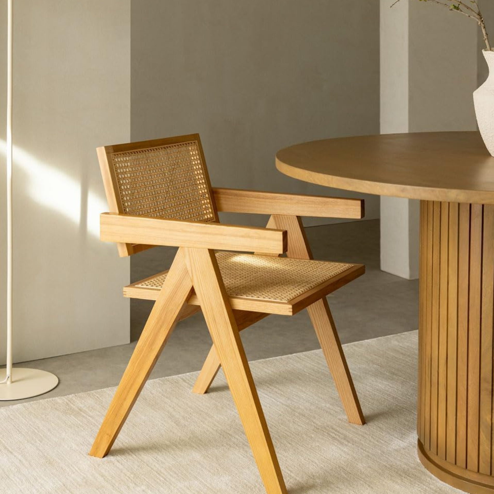 Chaise Bois et Rotin Design Scandinave | Confort & Élégance | Fiolla Home