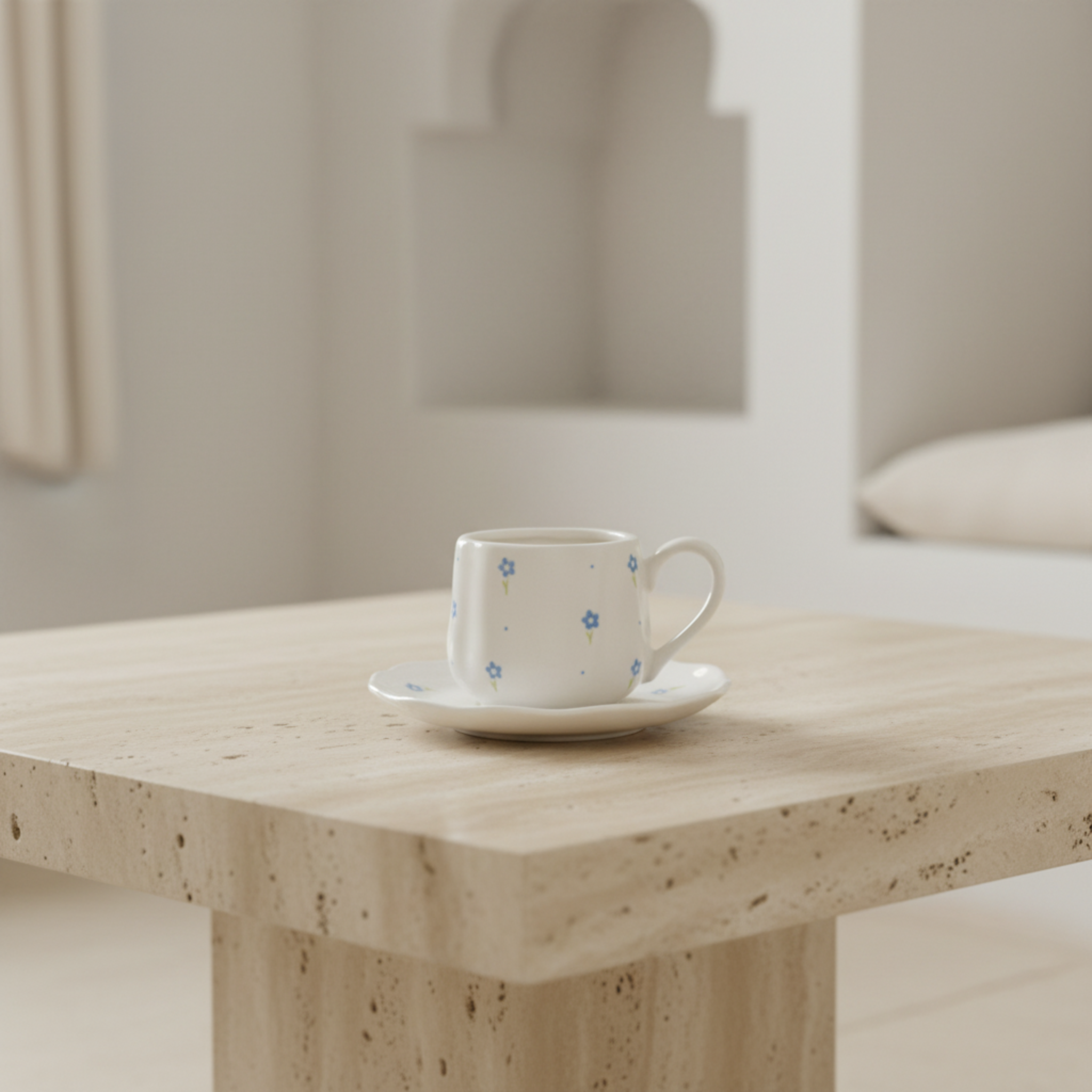 Tasse Céramique Fleurs Bleues & Soucoupe – Design Poétique & Chic