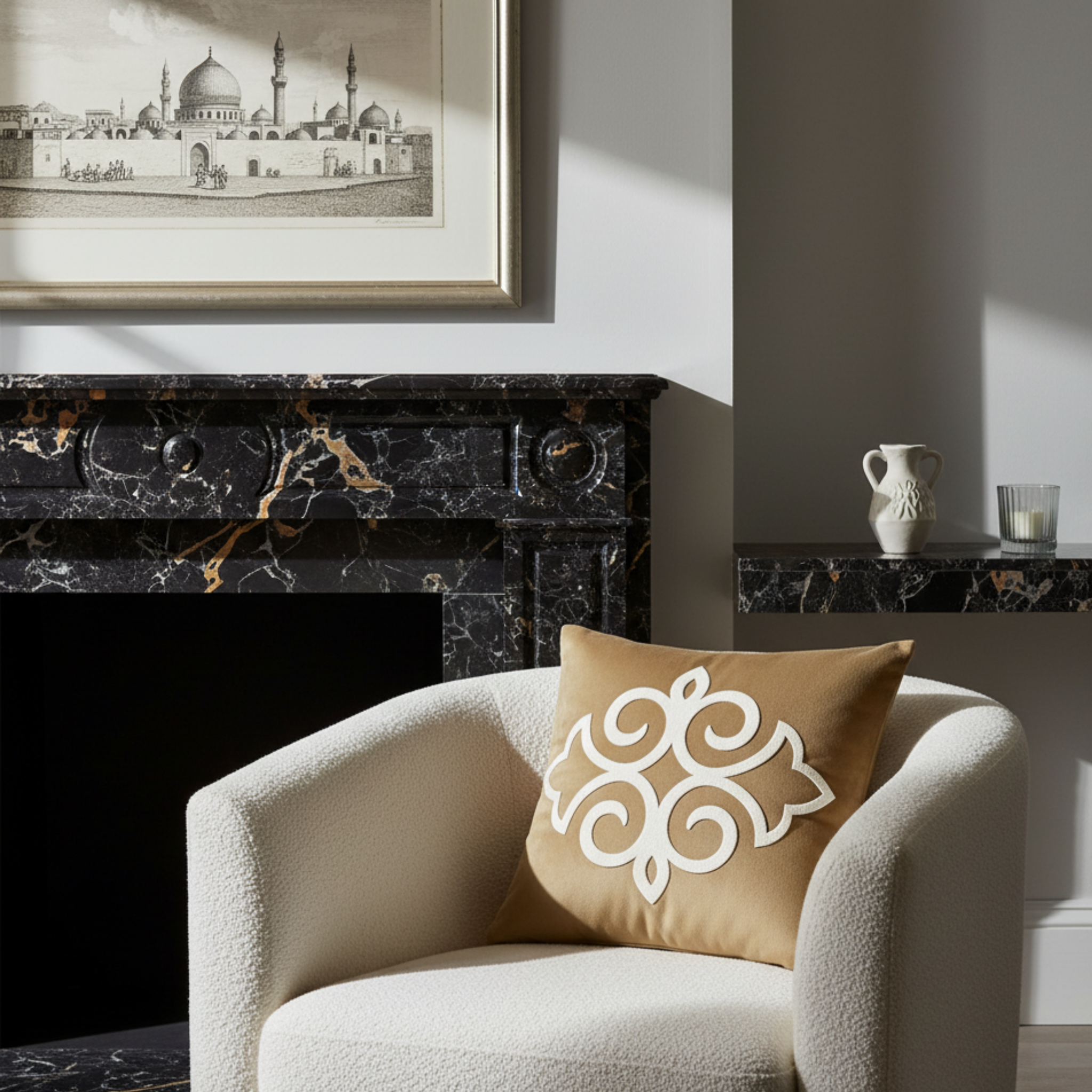 Coussin Beige Camel Tunisie – Volutes Arabesques | Fiolla Home