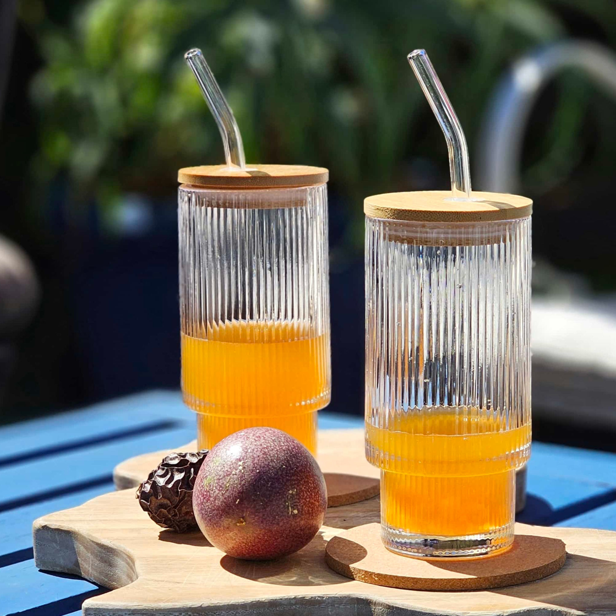 Verre Strié avec Paille en Verre et Couvercle Bois | Élégance Moderne | Fiolla Home