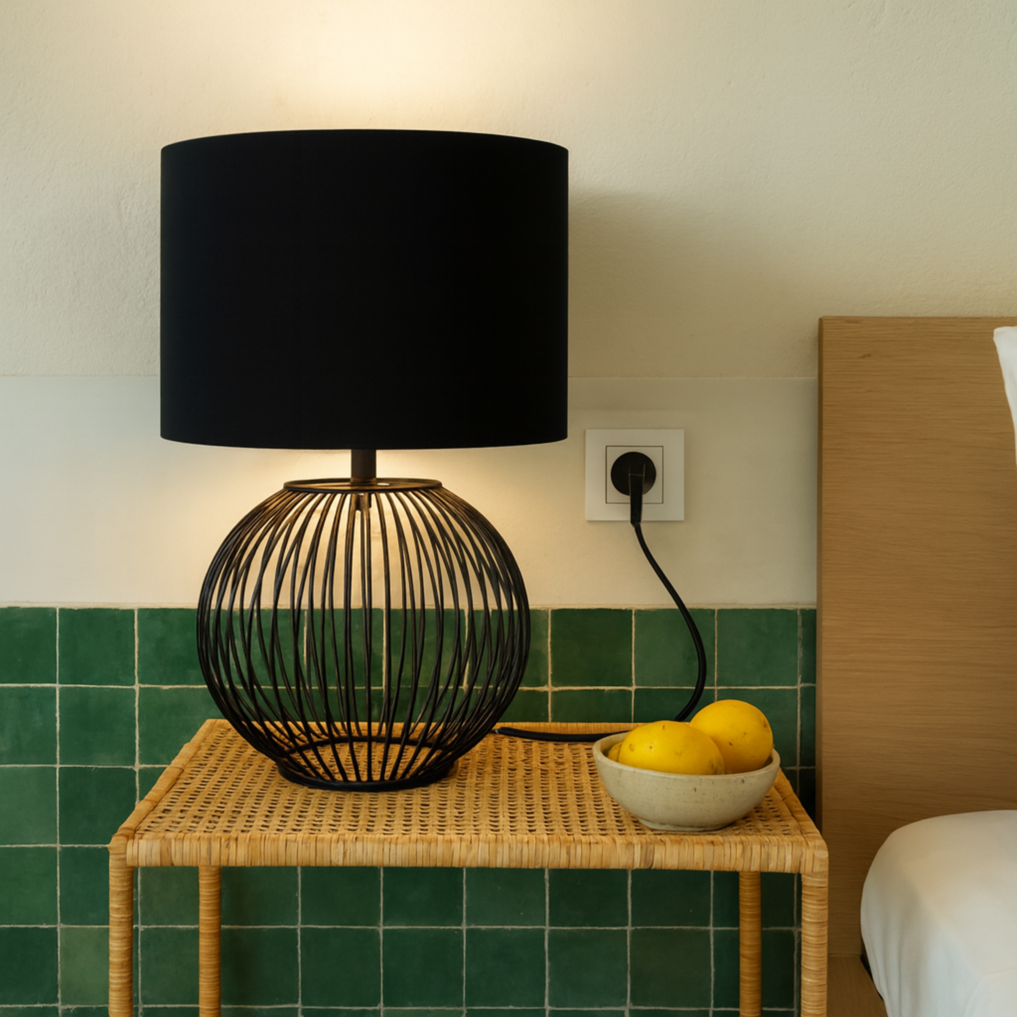 Veilleuse Métallique Noire Tunisie | Lampe de Chevet | Fiolla Home