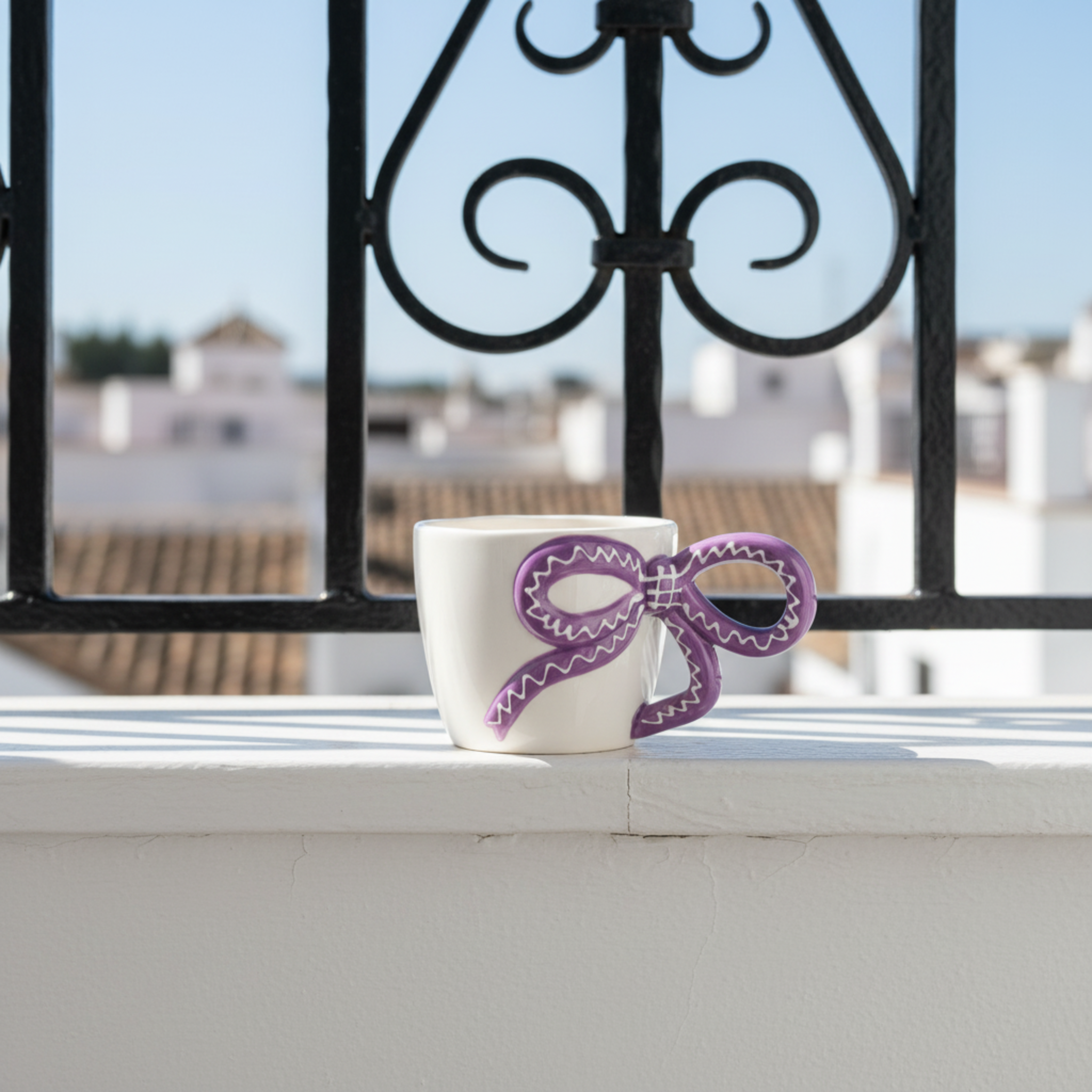 Mug Céramique "Bow" Violet – Tasse Design Nœud Tendance & Chic