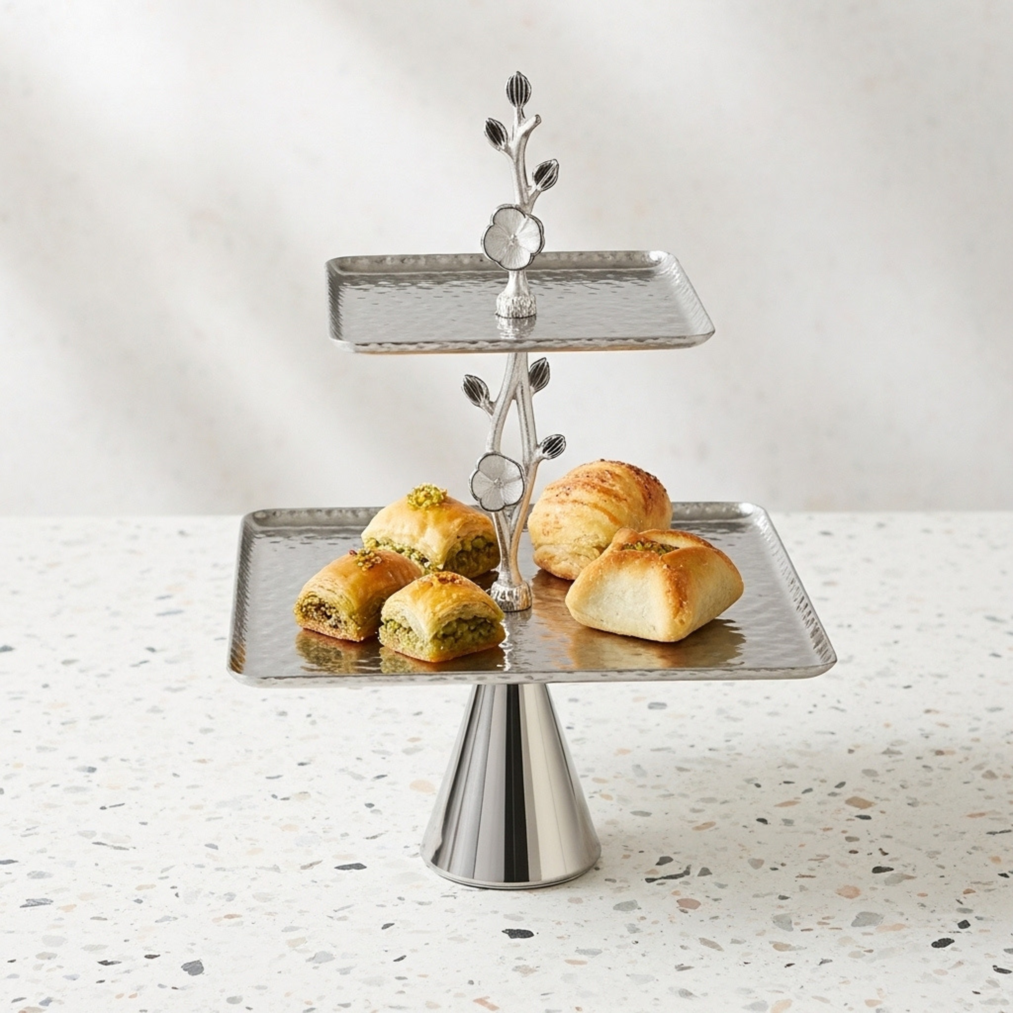 Présentoir Inox 2 étages – Design Fleur Premium | Fiolla Home