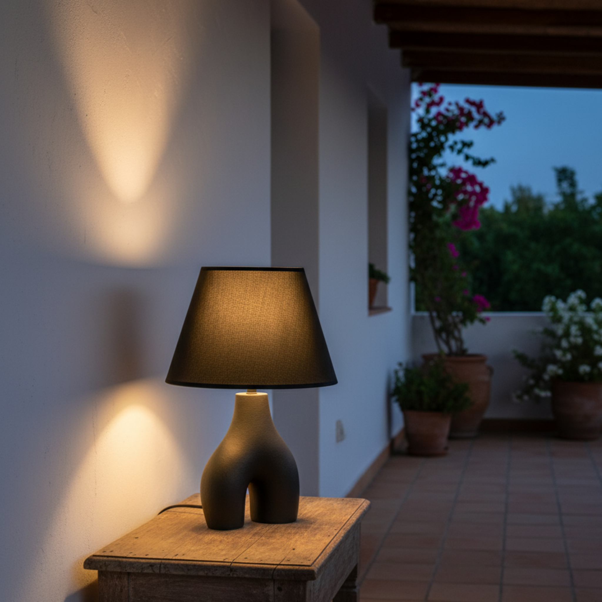 Veilleuse Sculpturale Noire Tunisie | Abat-jour Tissu | Fiolla Home