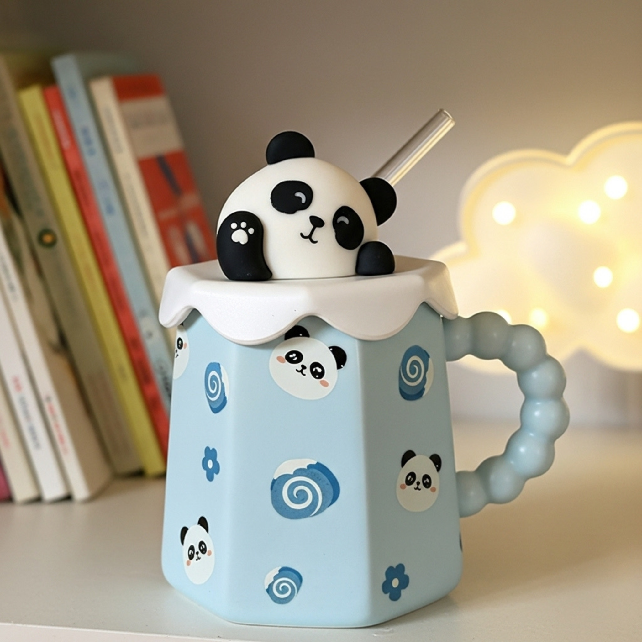 Mug Panda Bleu avec Paille – Couvercle 3D & Poignée Perlée