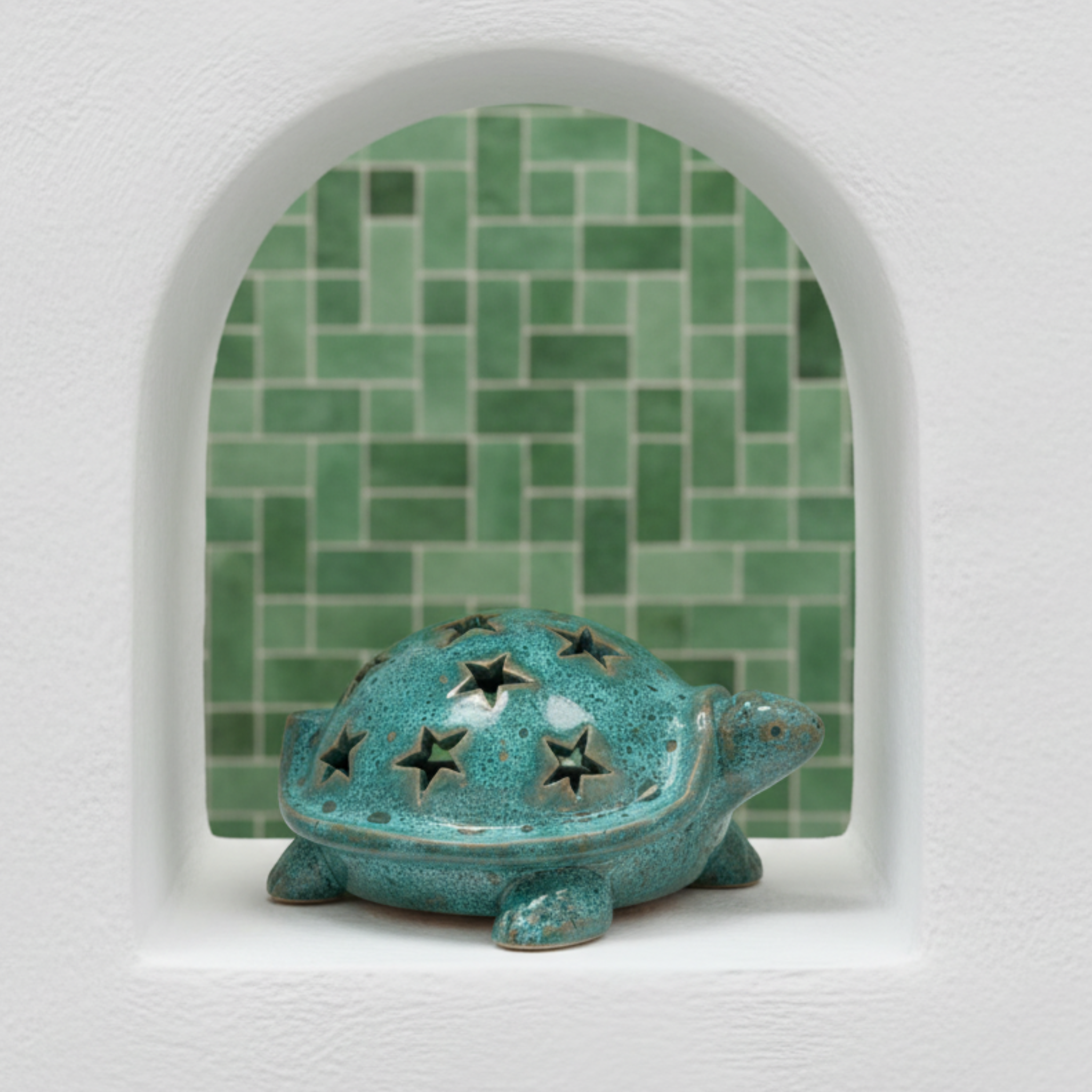 Tortue en céramique émaillée ajourée – Étoiles, style méditerranéen