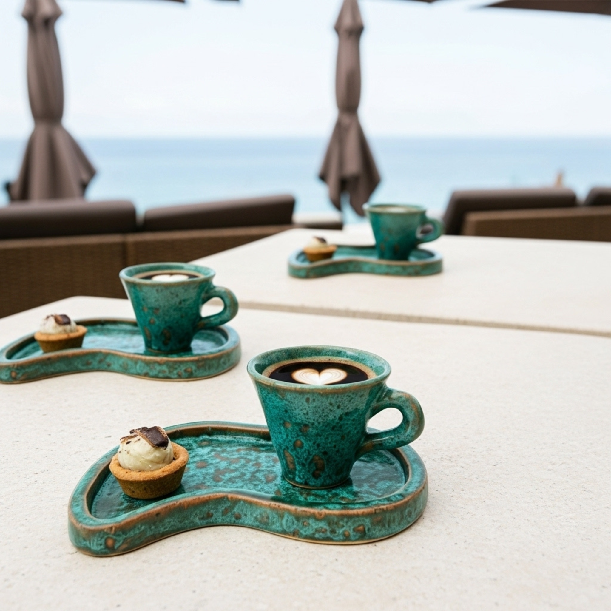 Tasse Café Noir avec Sous-Tasse — Céramique Fait Main