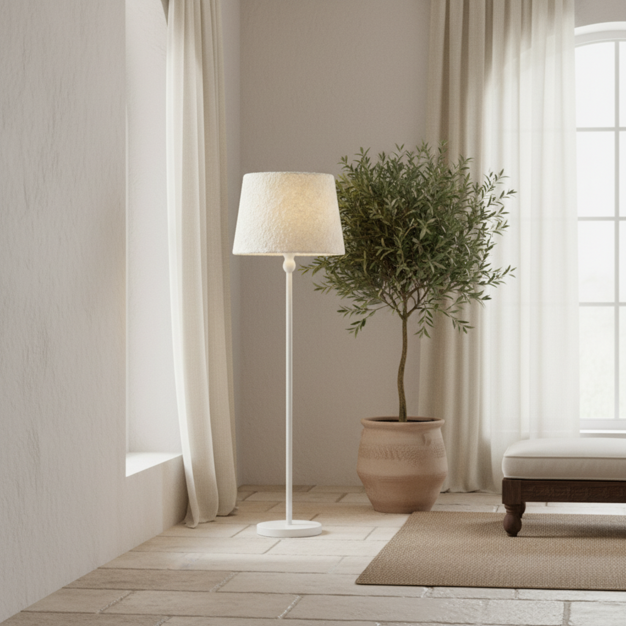 Lampadaire sur pied blanc design moderne - Lumière douce salon