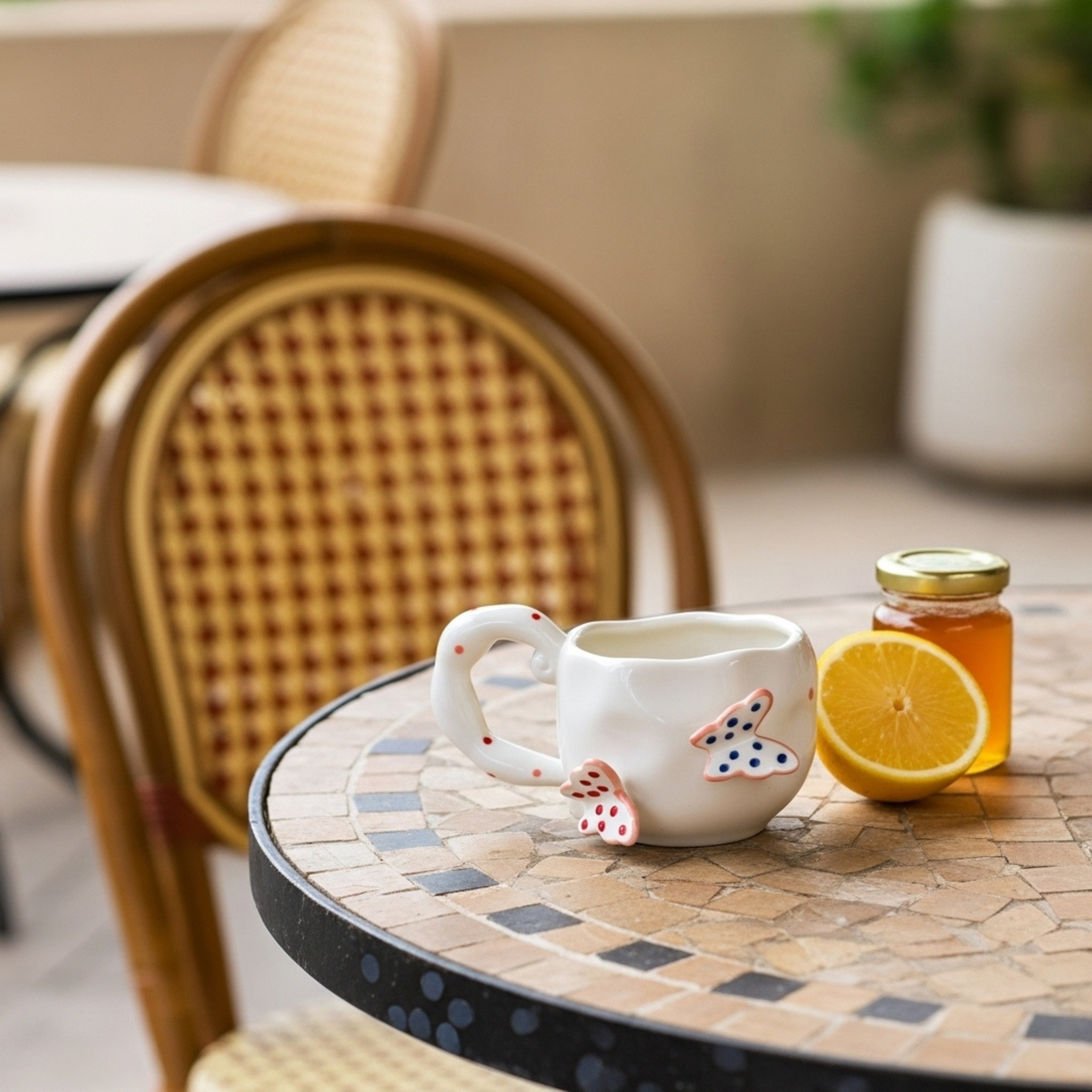 Mug Céramique Papillons Blanc – Café en Plein Air | Fiolla Home