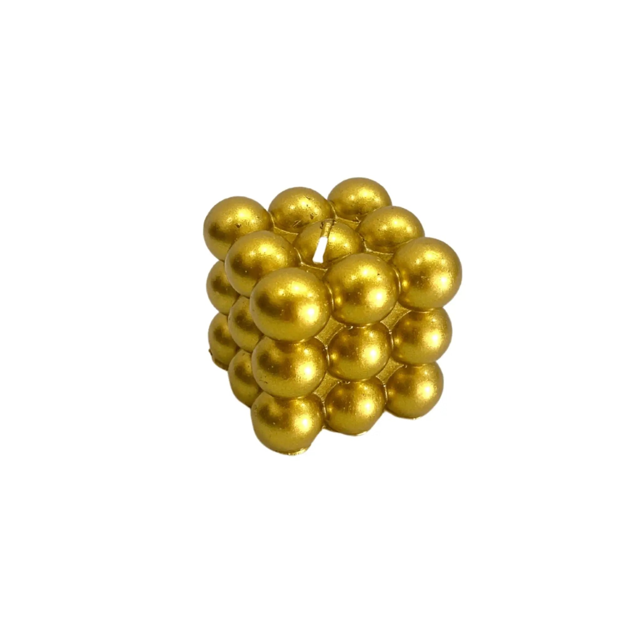 Bougie parfumée dorée en forme de bulles, ajoutant une touche luxueuse et festive à votre intérieur.