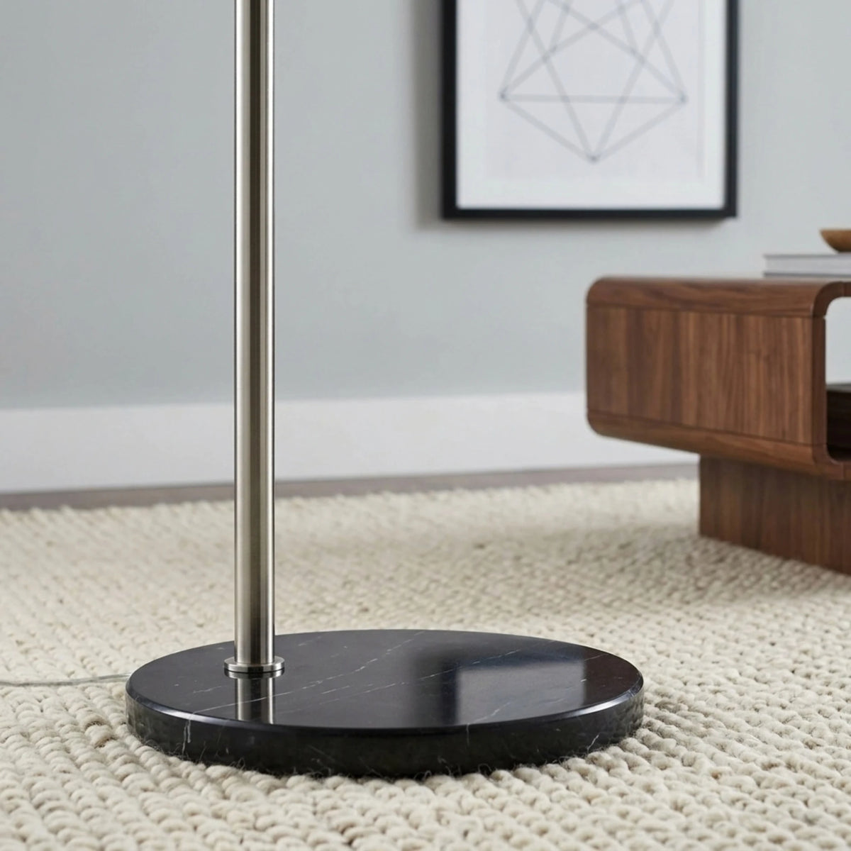 Lampadaire Arc Argenté Tunisie | Grand Dôme & Socle Noir | Fiolla Home