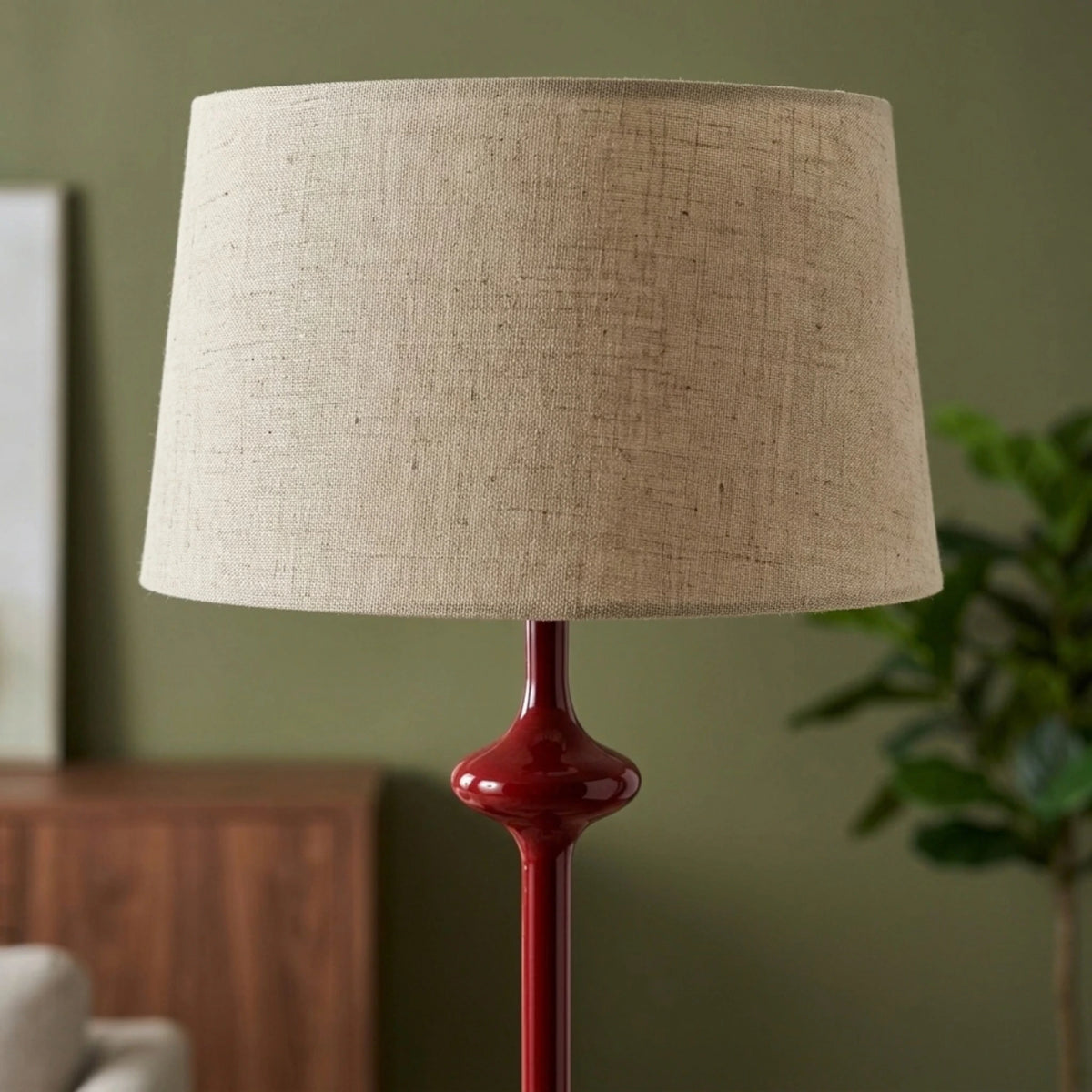 Lampadaire Rouge Tunisie | Bois Tourné Pièce Unique | Fiolla Home