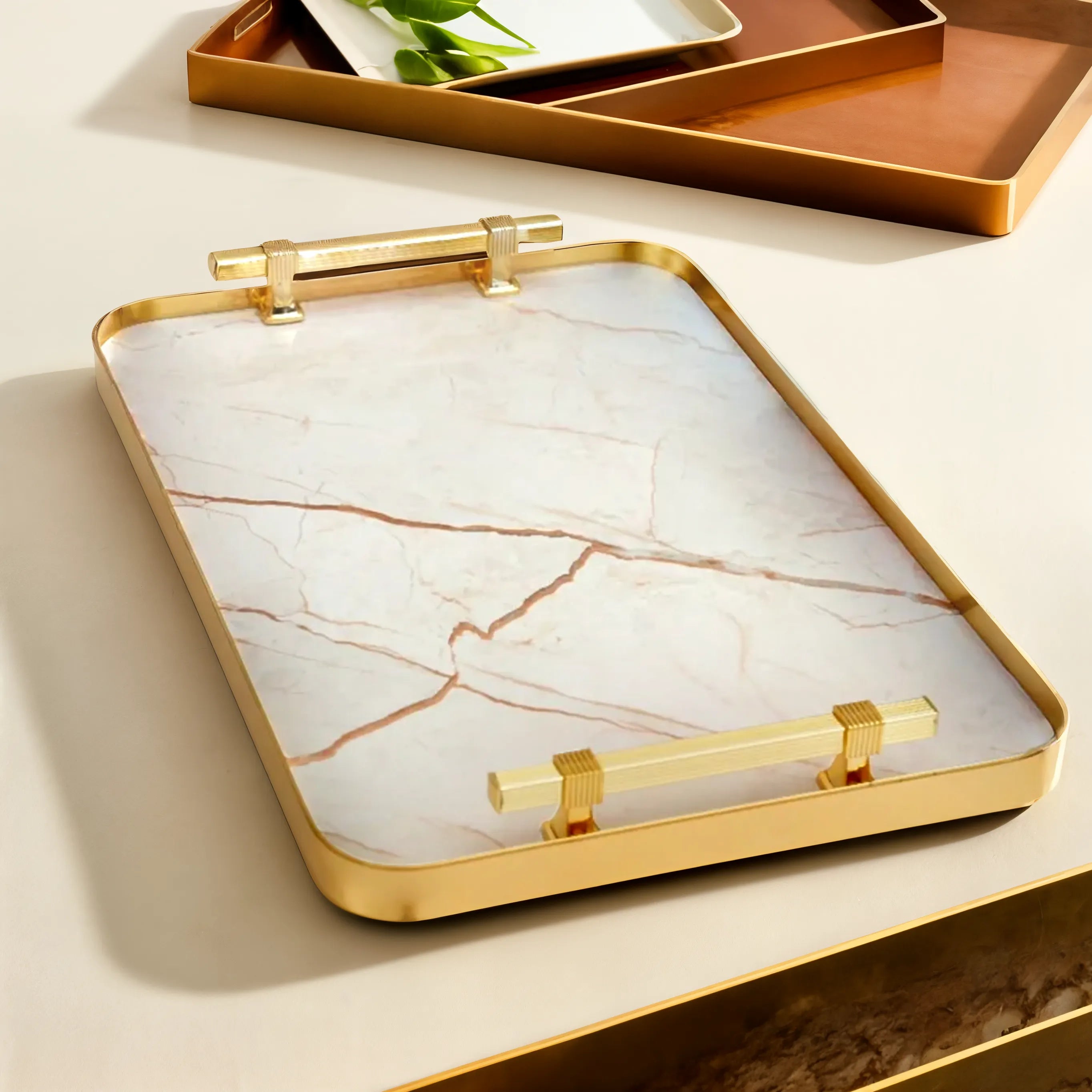 Plateau Marbré Luxe | Design Élégant Doré | Fiolla Home