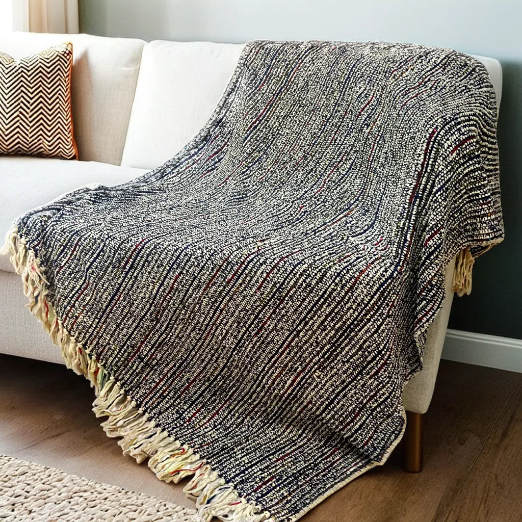 Plaid avec Accents Colorés | Élégance et Confort | Fiolla Home