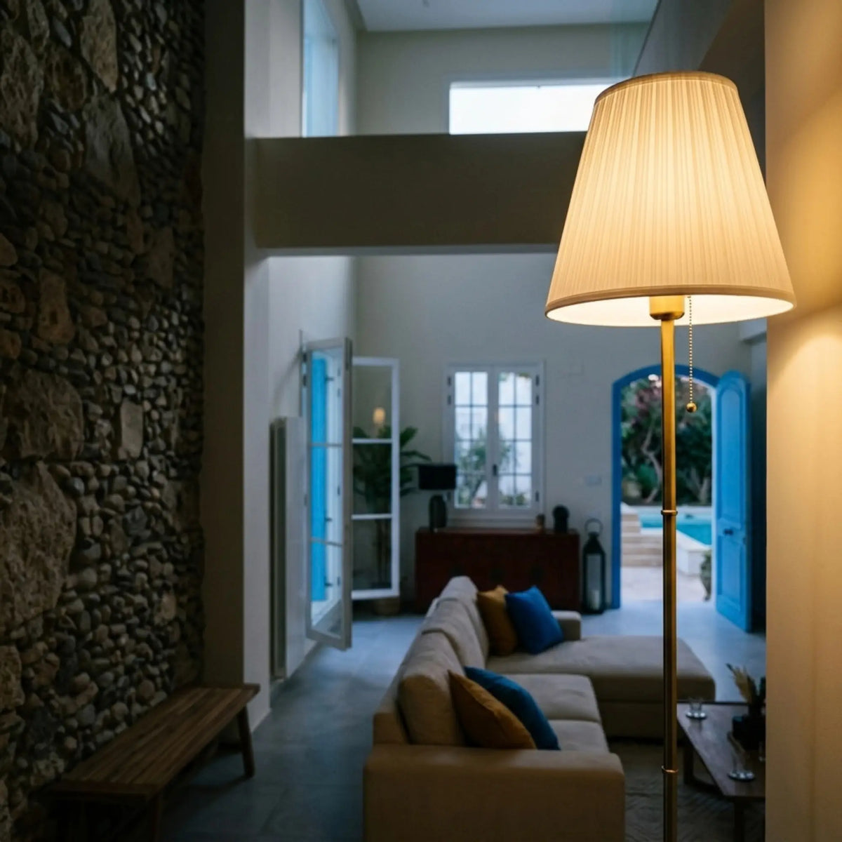 Lampadaire IKEA | Éclairage Polyvalent & Moderne | Fiolla Home