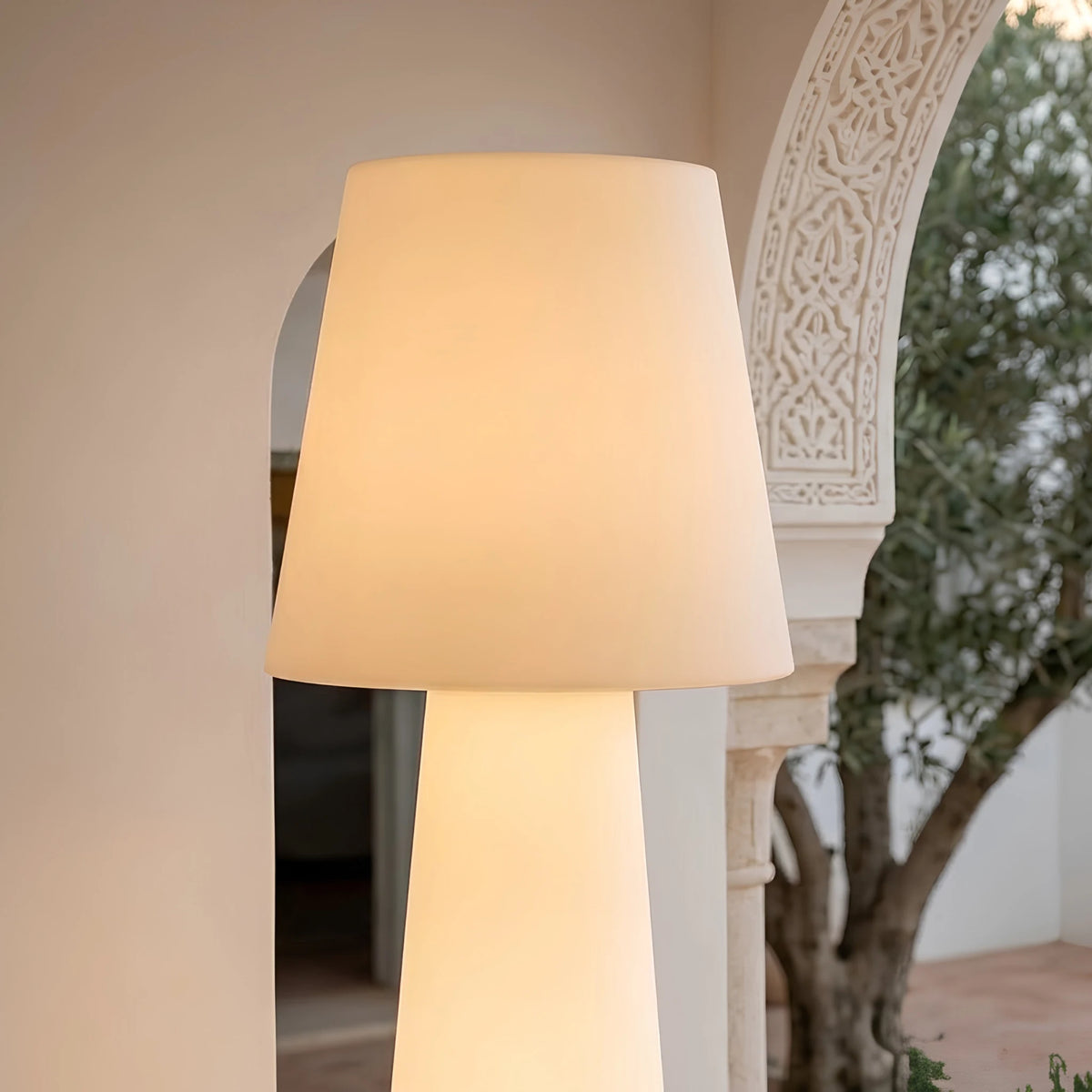 Lampadaire Extérieur Tunisie | Rechargeable & Sans Fil | Fiolla Home