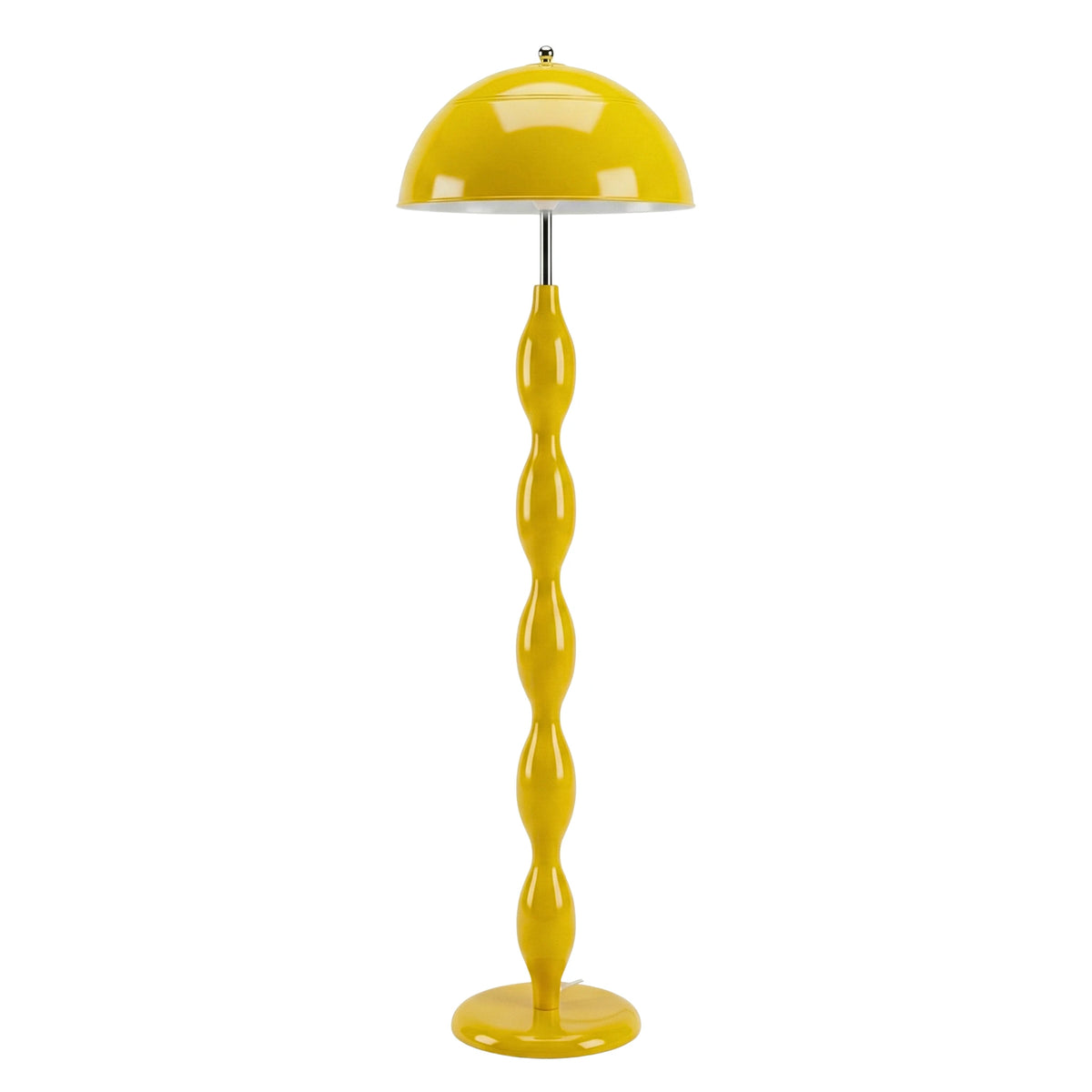 Lampadaire jaune brillant sur fond blanc, avec pied ondulé, socle rond, abat-jour en dôme et tige supérieure argentée.