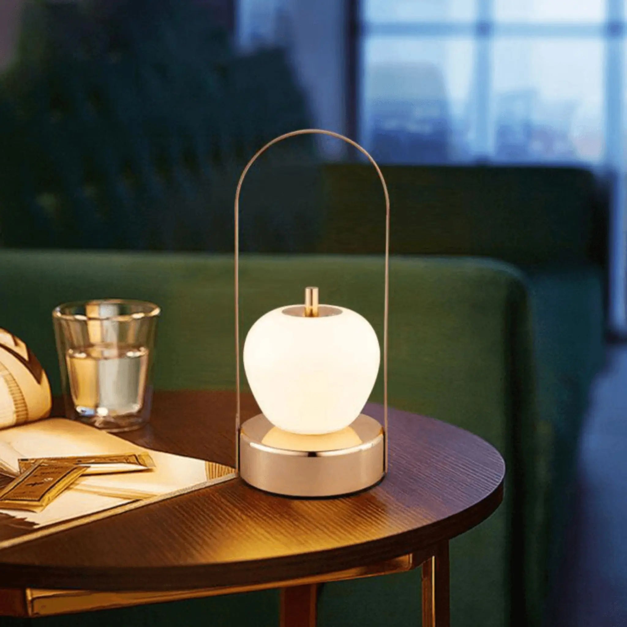 Lampe de table pomme, parfaite pour créer une ambiance chaleureuse dans votre maison