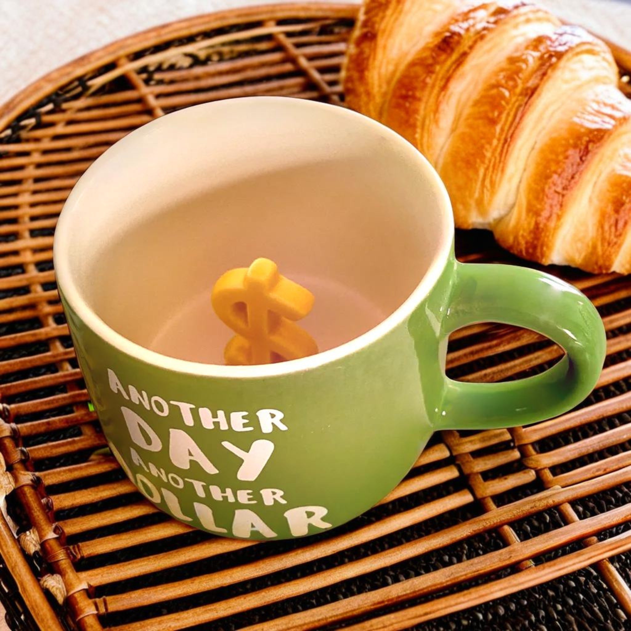 Mug en céramique 3D vibrant avec symboles dollar