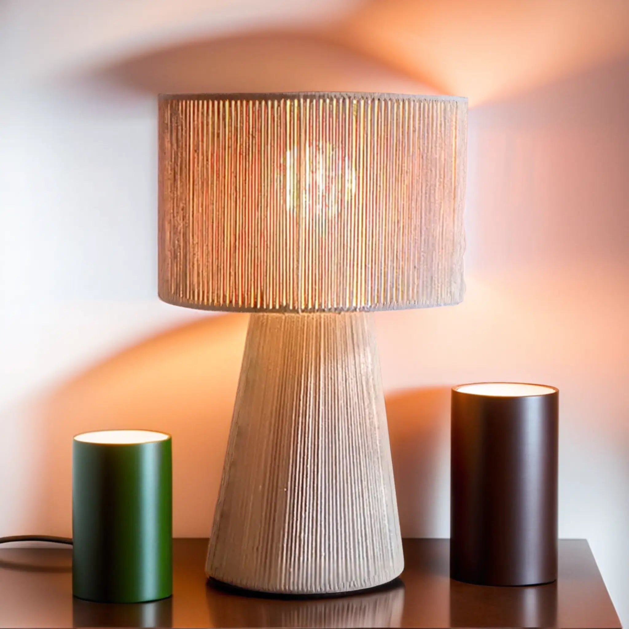 Détail de la veilleuse en jute naturelle faite main – Fiolla Home