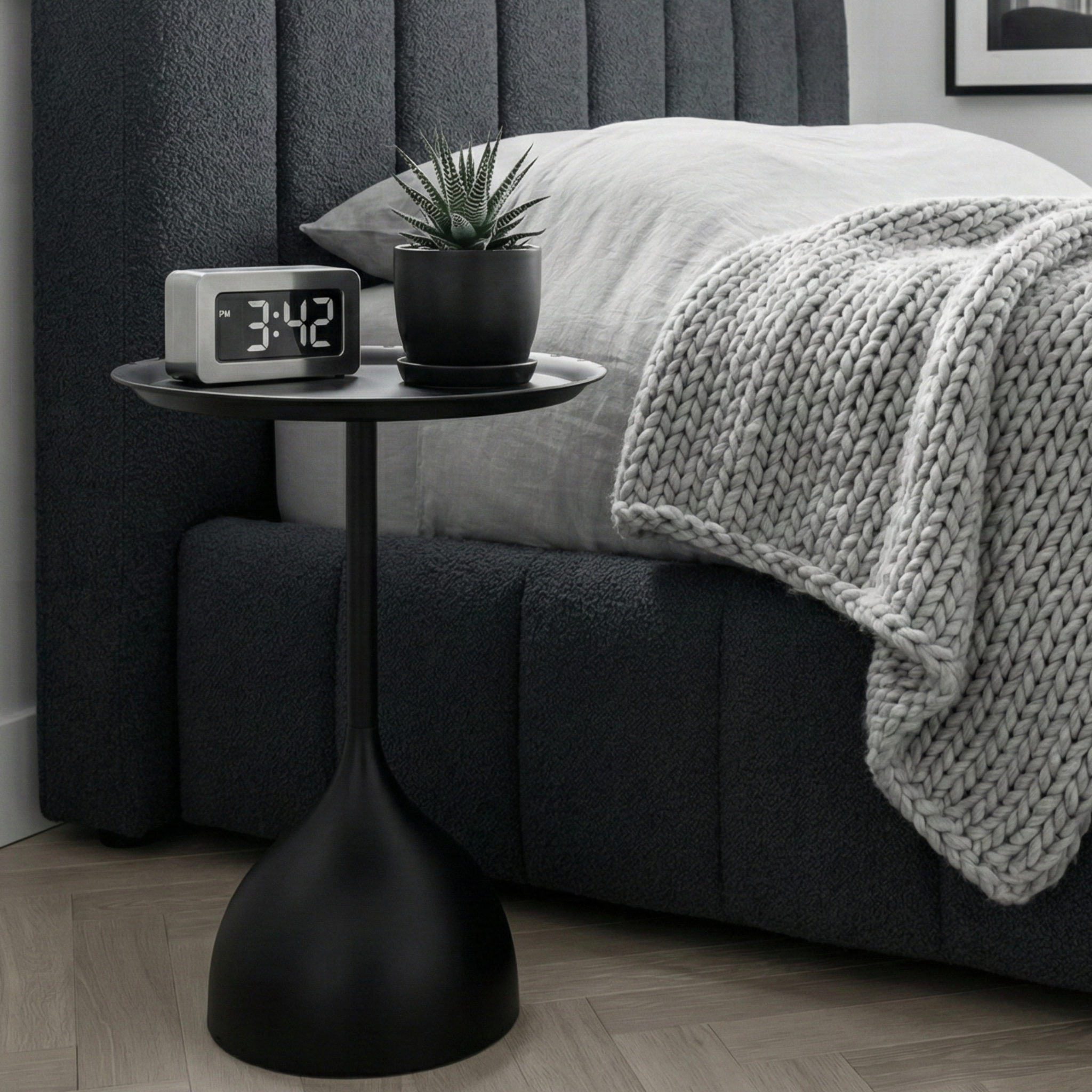 Table d'Appoint Ronde Noire Design Tulipe – Style Moderne & Épuré