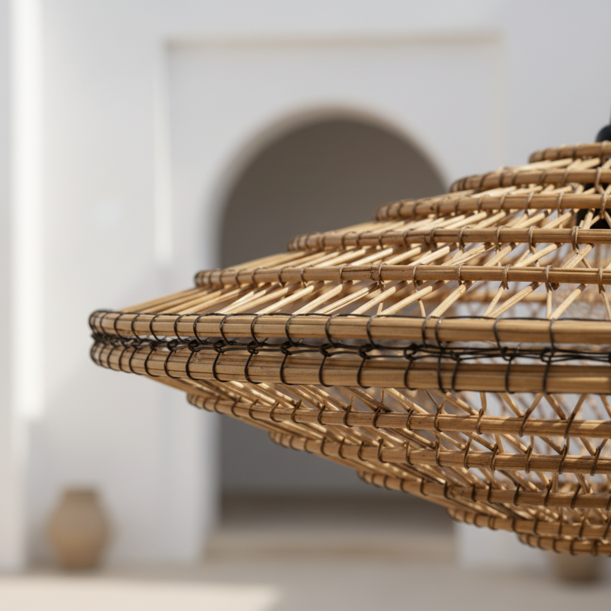 Lustre artisanal en fibres de dattes – Suspension bohème et naturelle