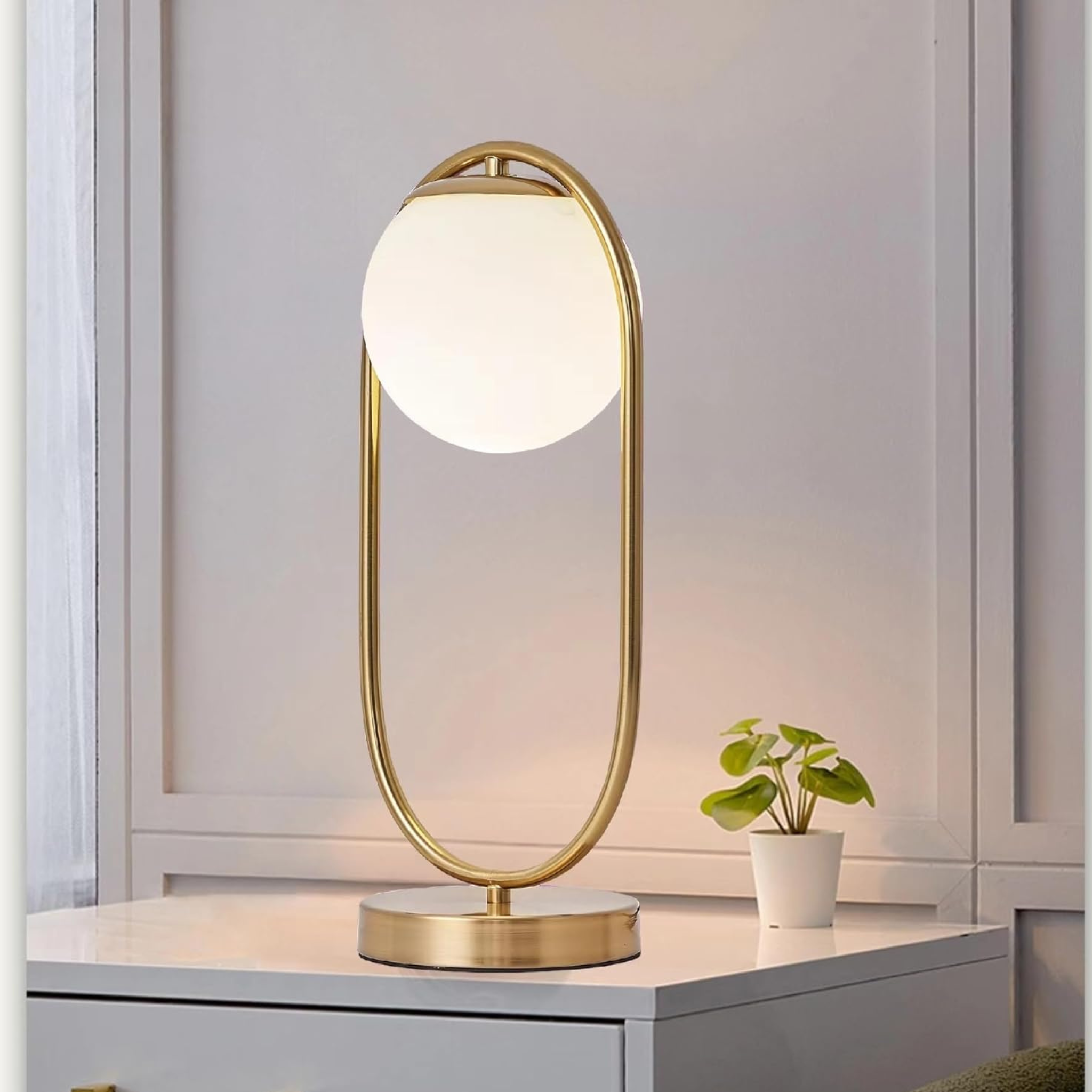 Lampe de Table Dorée | Éclairage Élégant et Contemporain | Fiolla Home