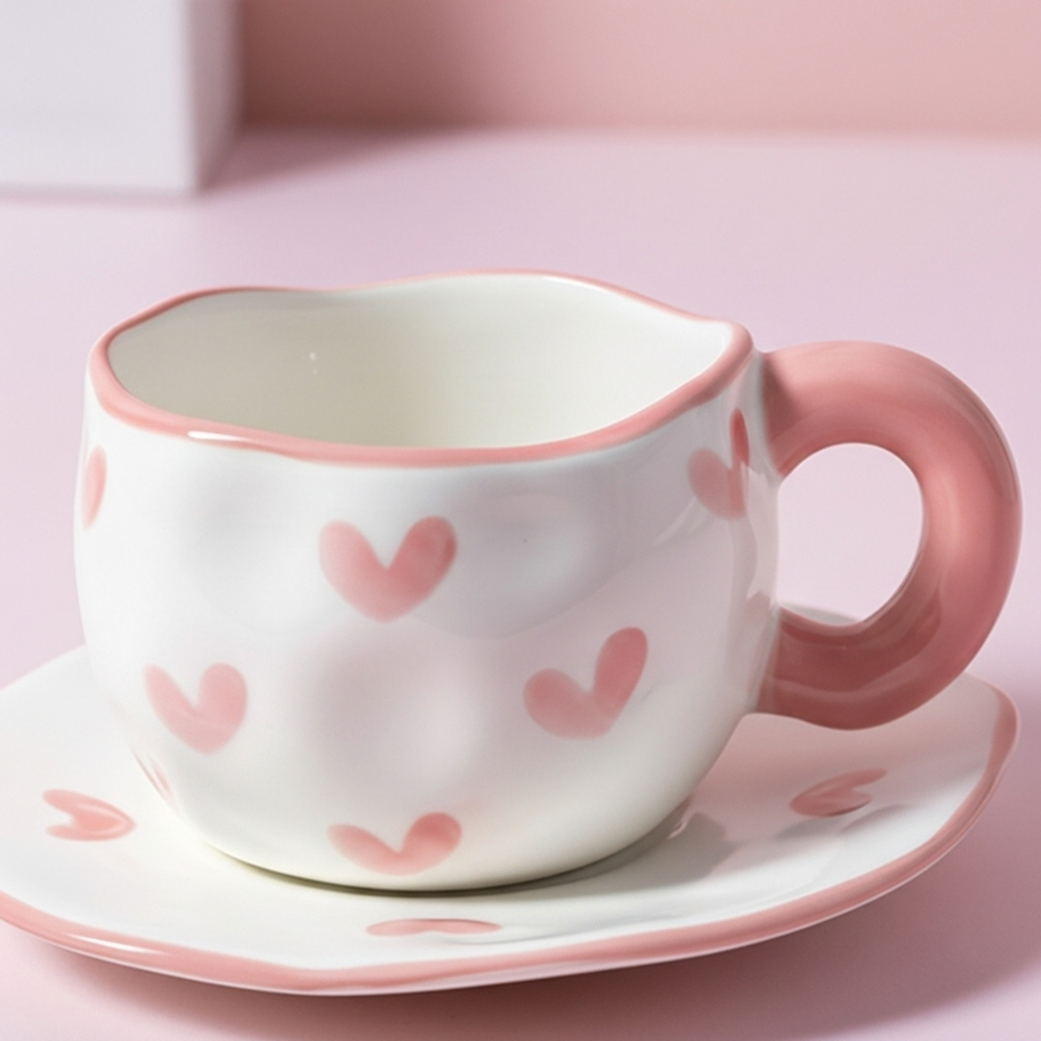 Mug "Aesthetic" Cœurs Roses | Idée Cadeau Tunisie | Fiolla Home