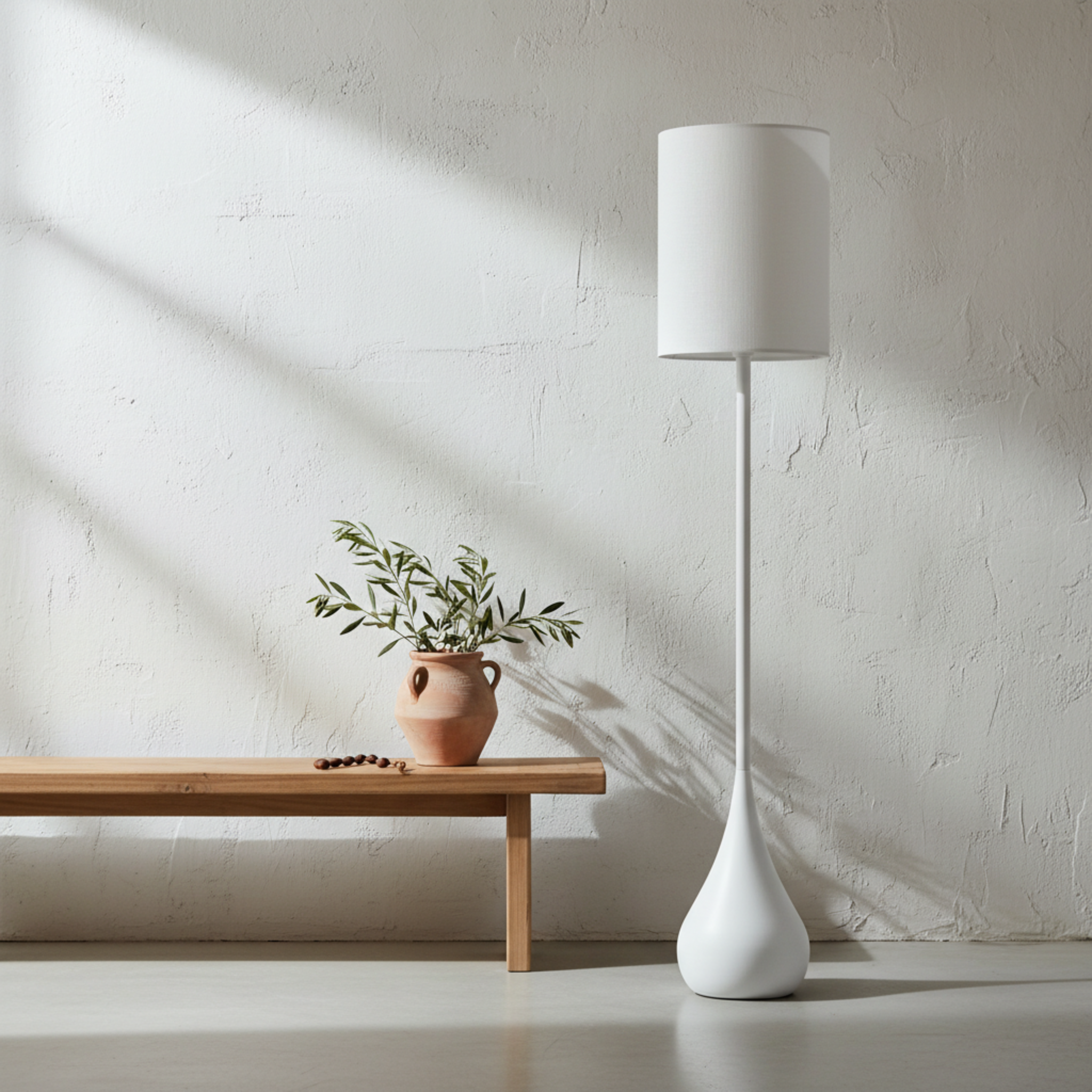 Lampadaire Design Blanc "Goutte" – Déco Luxe & Moderne Salon Tunisie