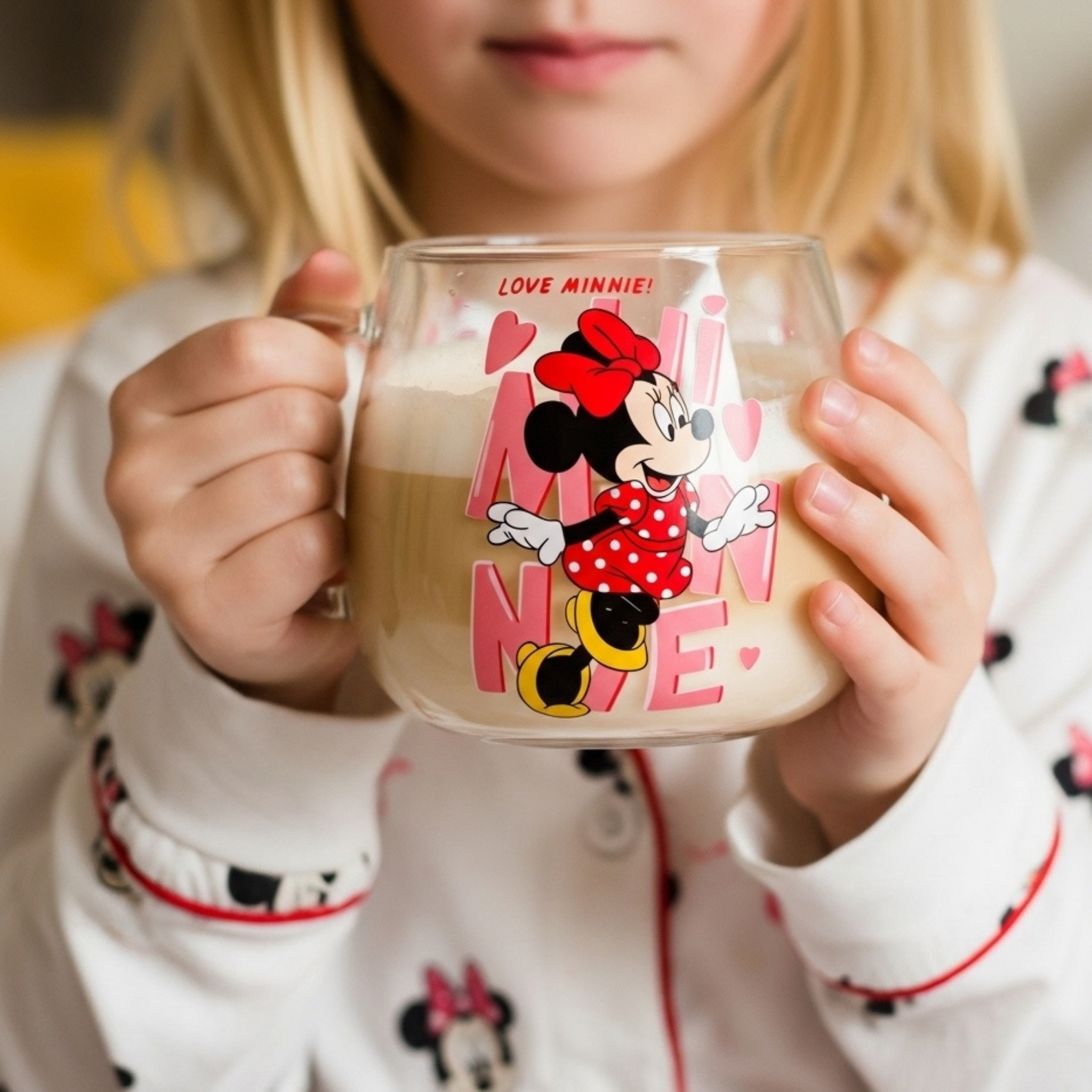 Tasse en verre décorée Minnie – Mug fun et adorable pour enfants & fans