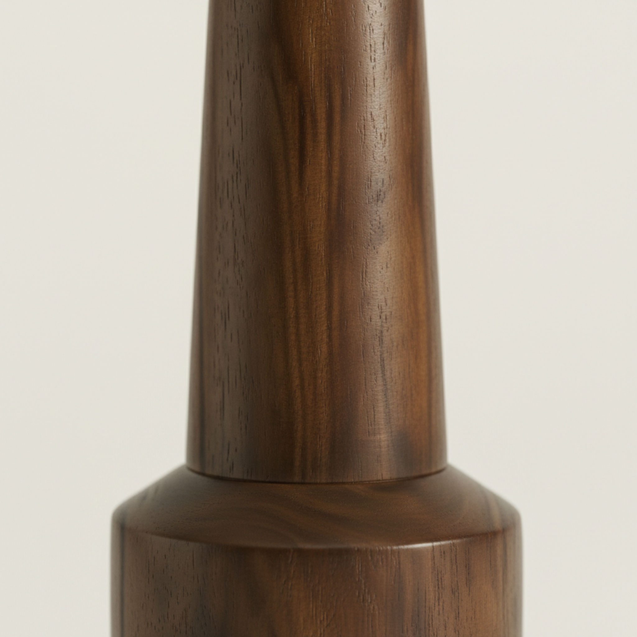 Lampadaire ATLAS Bois Rouge et Abat-Jour Bouclette | Tunisie