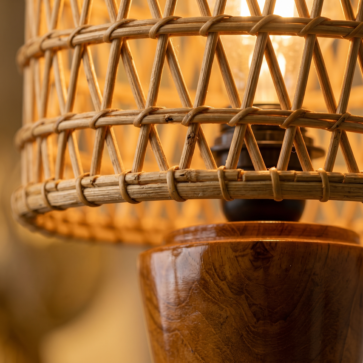 Lampe à Poser Bois d'Olivier Fibres de Palmier Tunisie | Fiolla Home