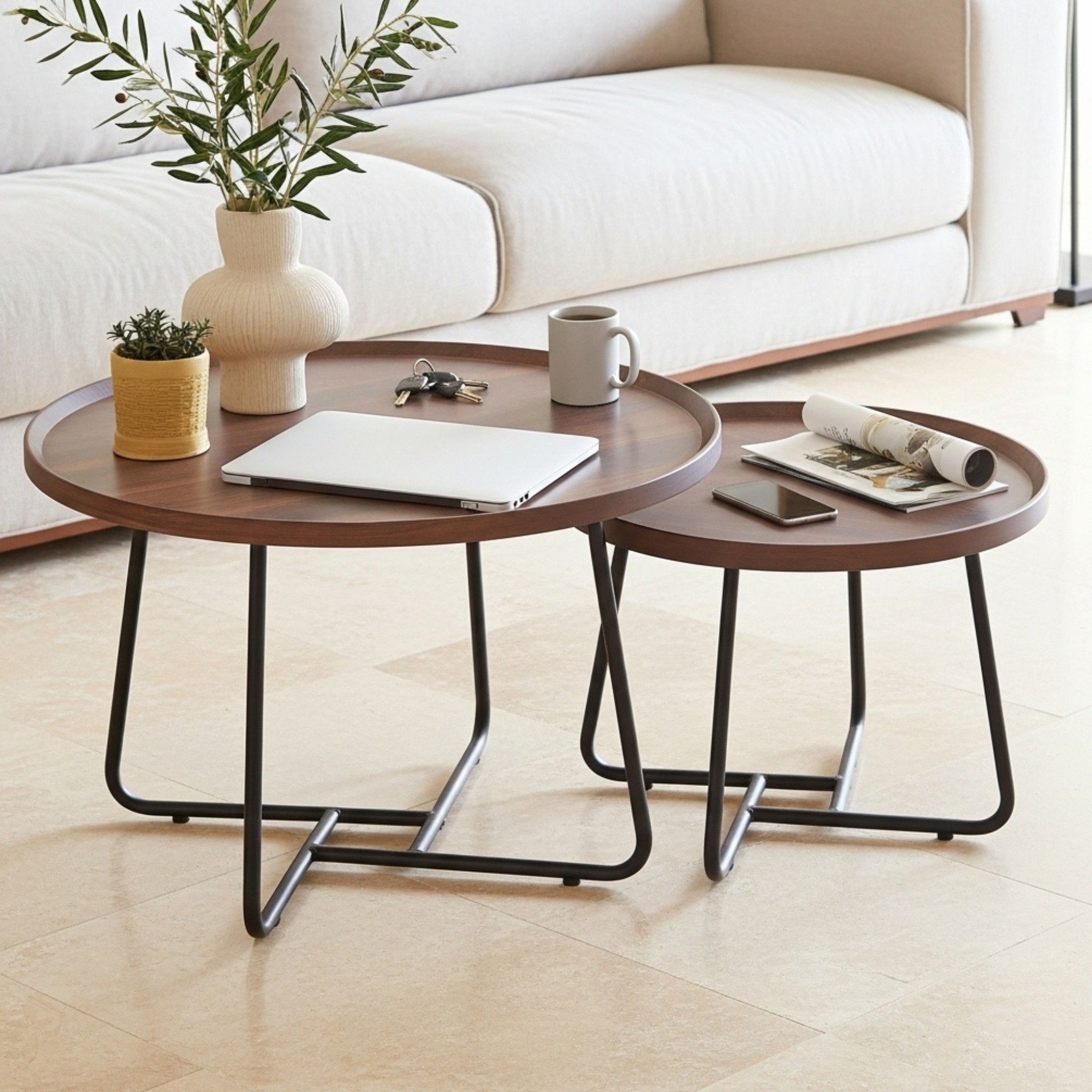 Tables Basses Rondes Design – Bois Foncé & Pieds Métalliques | Fiolla Home Tunisie