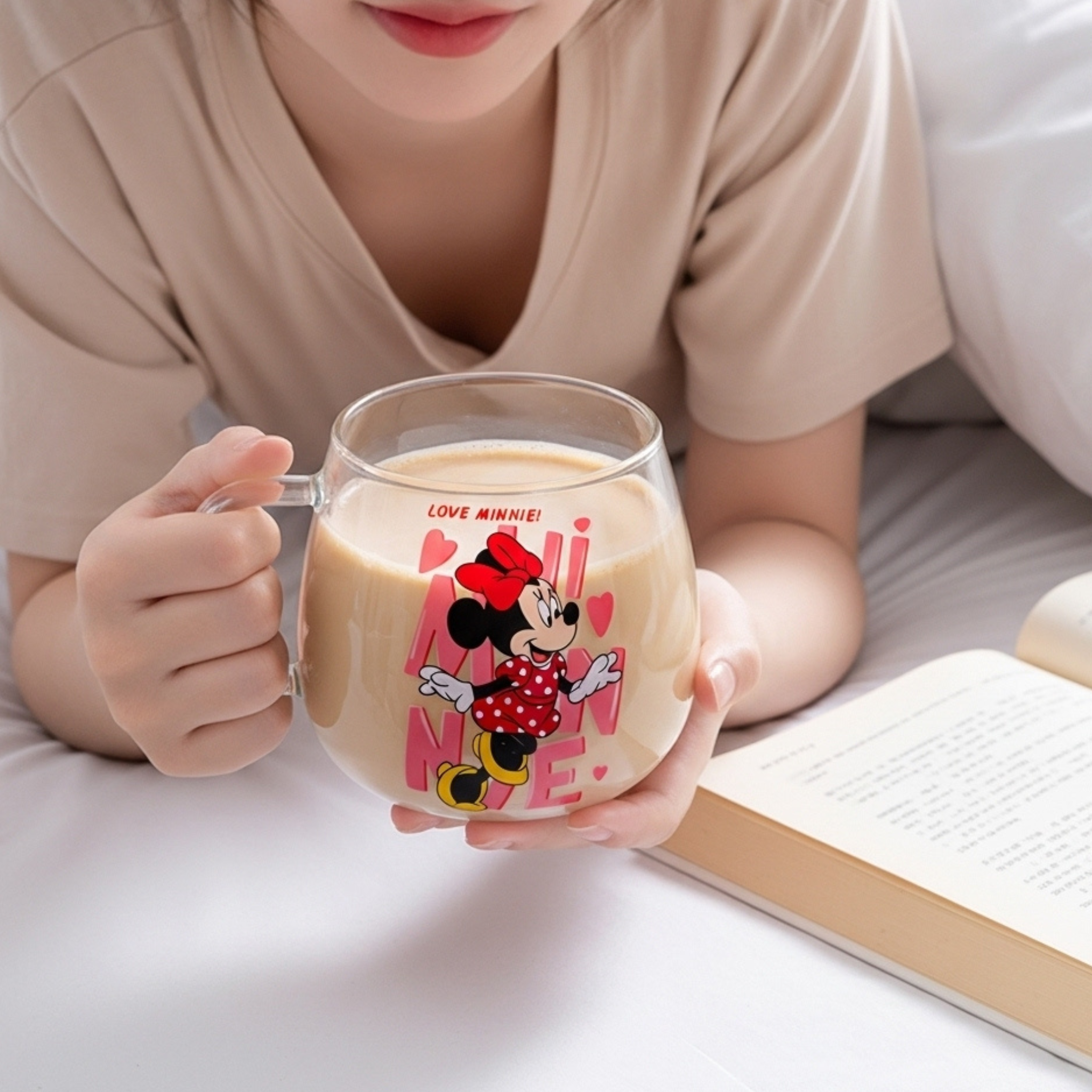 Tasse en verre décorée Minnie – Mug fun et adorable pour enfants & fans