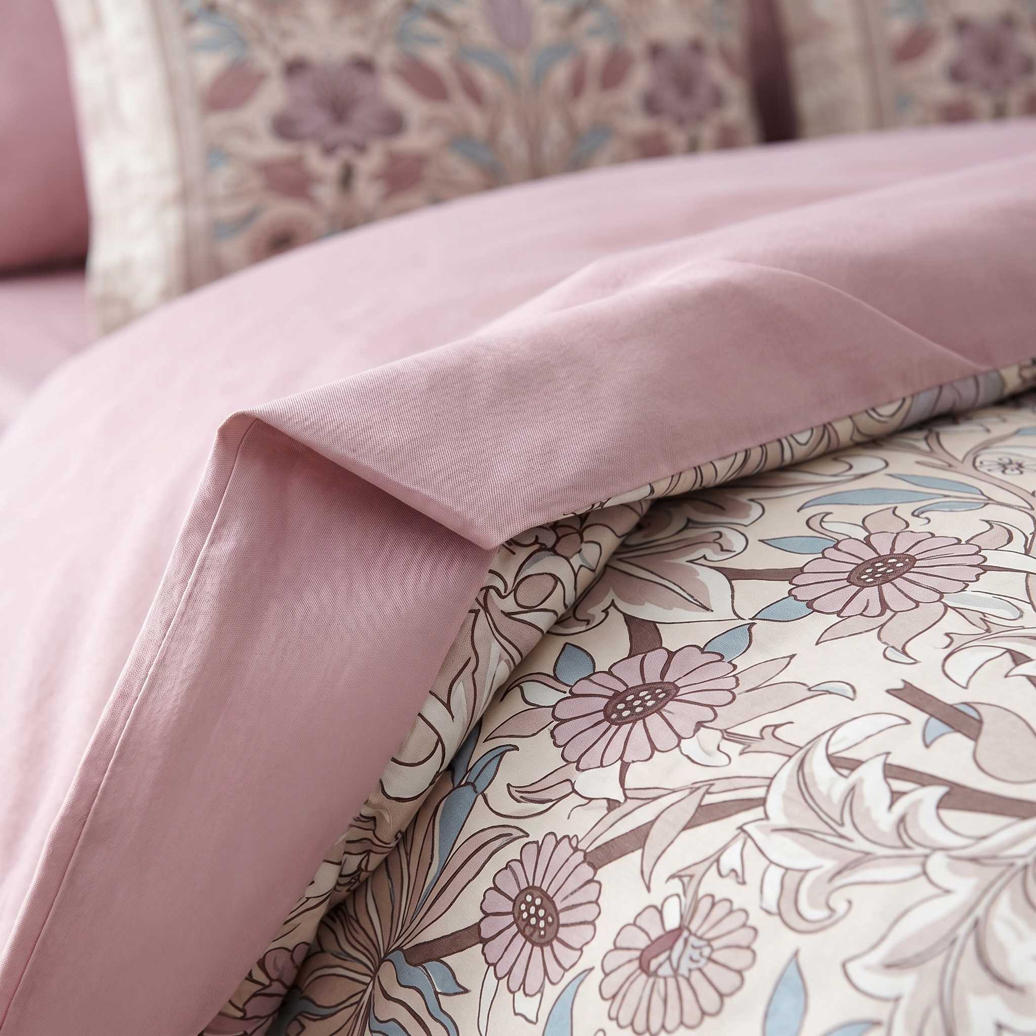 Ensemble Parure de Lit Satin Coton Motif Floral Vintage Rose | Fiolla Home
