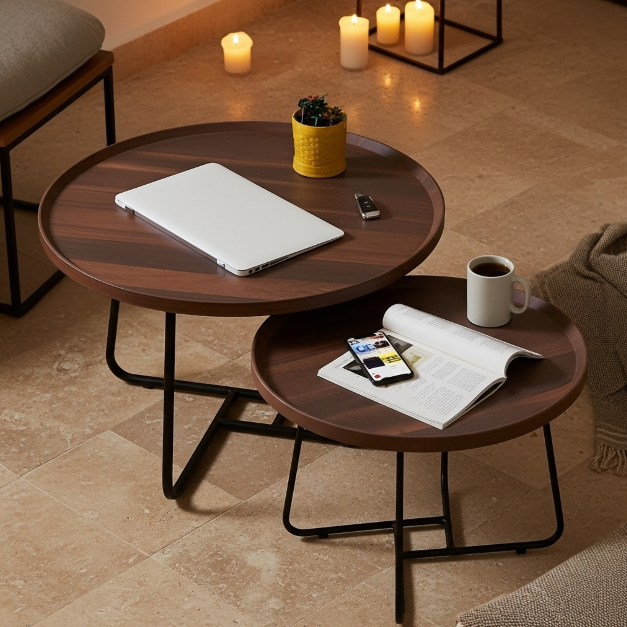 Tables Basses Rondes Design – Bois Foncé & Pieds Métalliques | Fiolla Home Tunisie