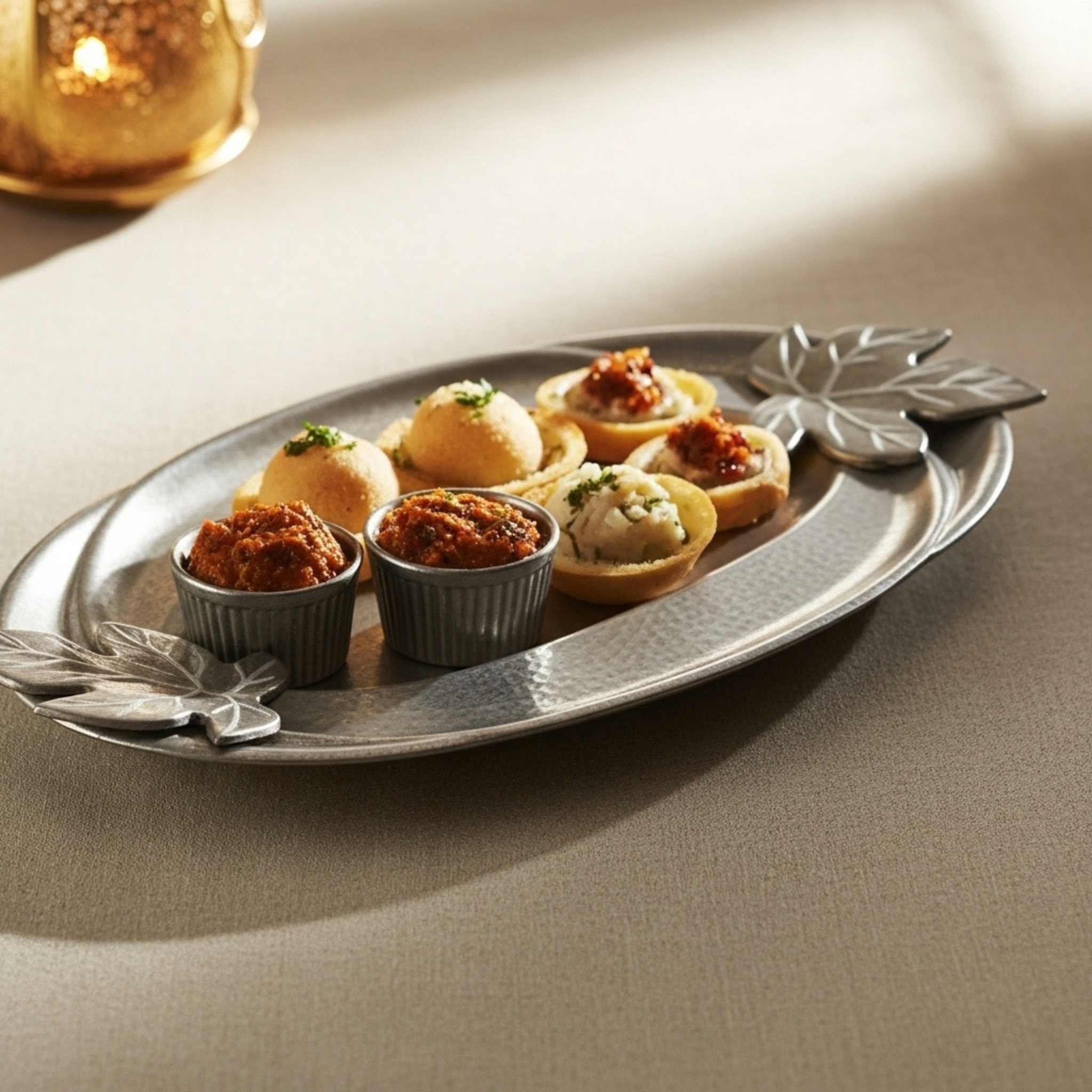 Set de 2 Plateaux Ovales Cuivre Indien Feuilles Figuier | Fiolla Home