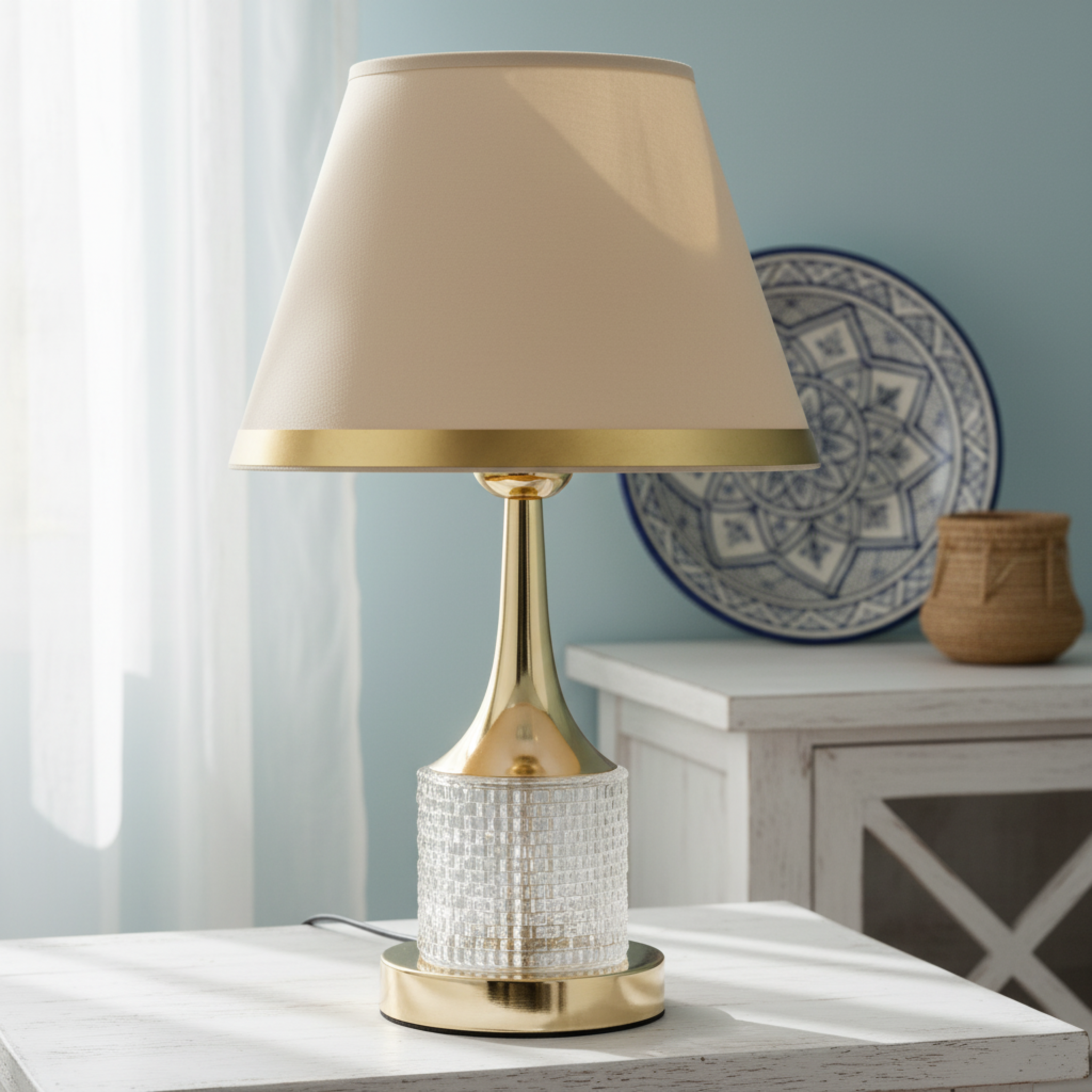 Lampe de Chevet Dorée – Veilleuse Élégante pour Chambre à Coucher Tunisie | Fiolla Home
