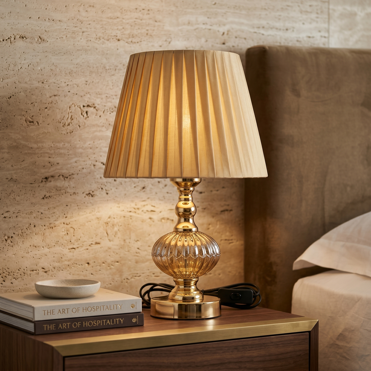Lampe à Poser Dorée Tunisie | Chevet Chic Abat-Jour Plissé | Fiolla Home